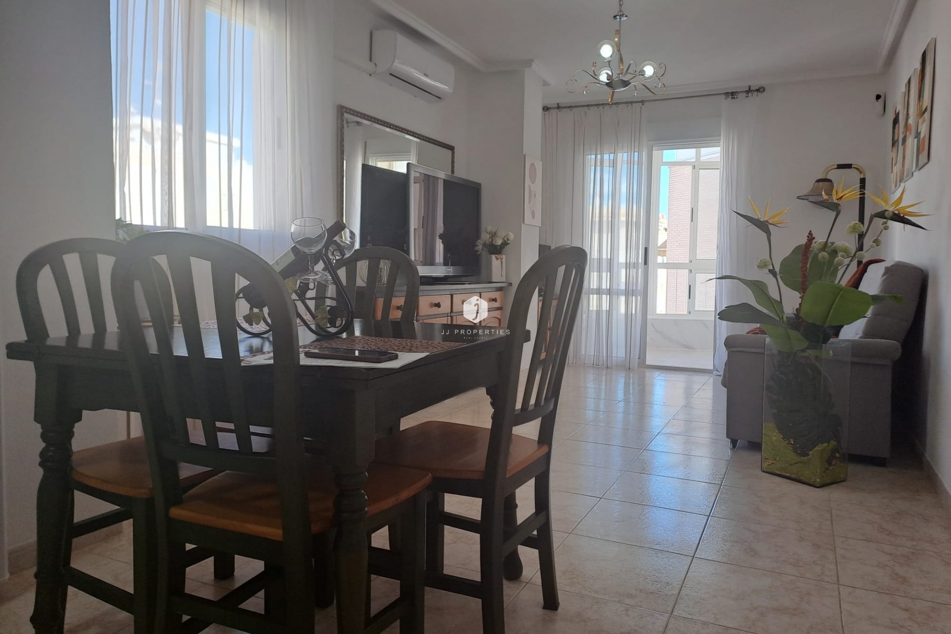 Tweedehands - Appartement / flat -
Torrevieja - Costa Blanca