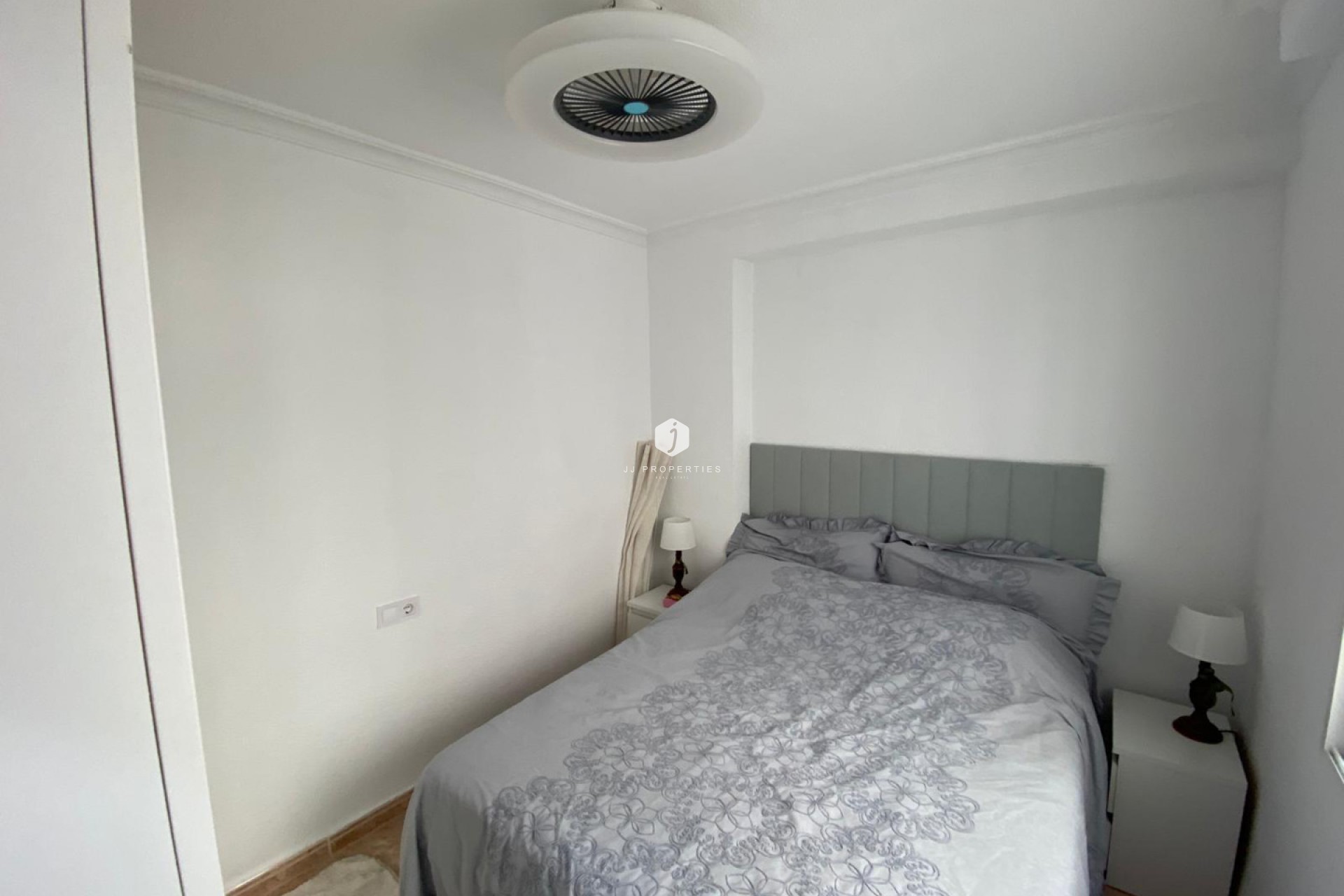 Tweedehands - Appartement / flat -
Torrevieja - Costa Blanca