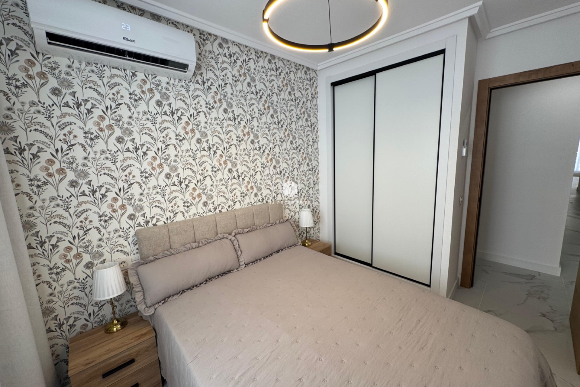 Tweedehands - Appartement / flat -
Torrevieja - Costa Blanca