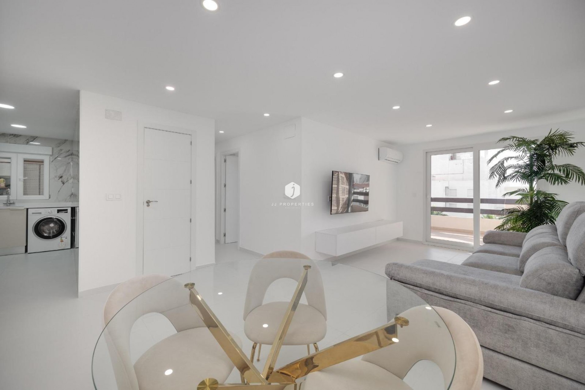 Tweedehands - Appartement / flat -
Torrevieja - Costa Blanca