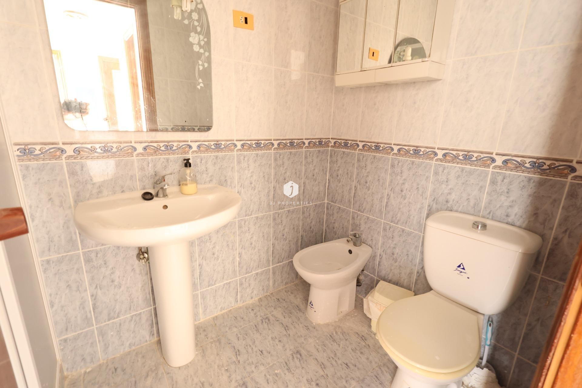 Tweedehands - Appartement / flat -
Torrevieja - Costa Blanca