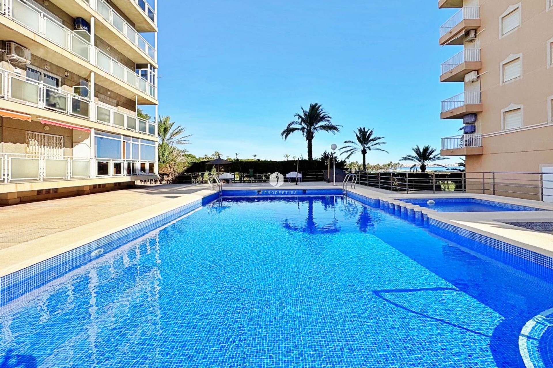 Tweedehands - Appartement / flat -
Torrevieja - Costa Blanca