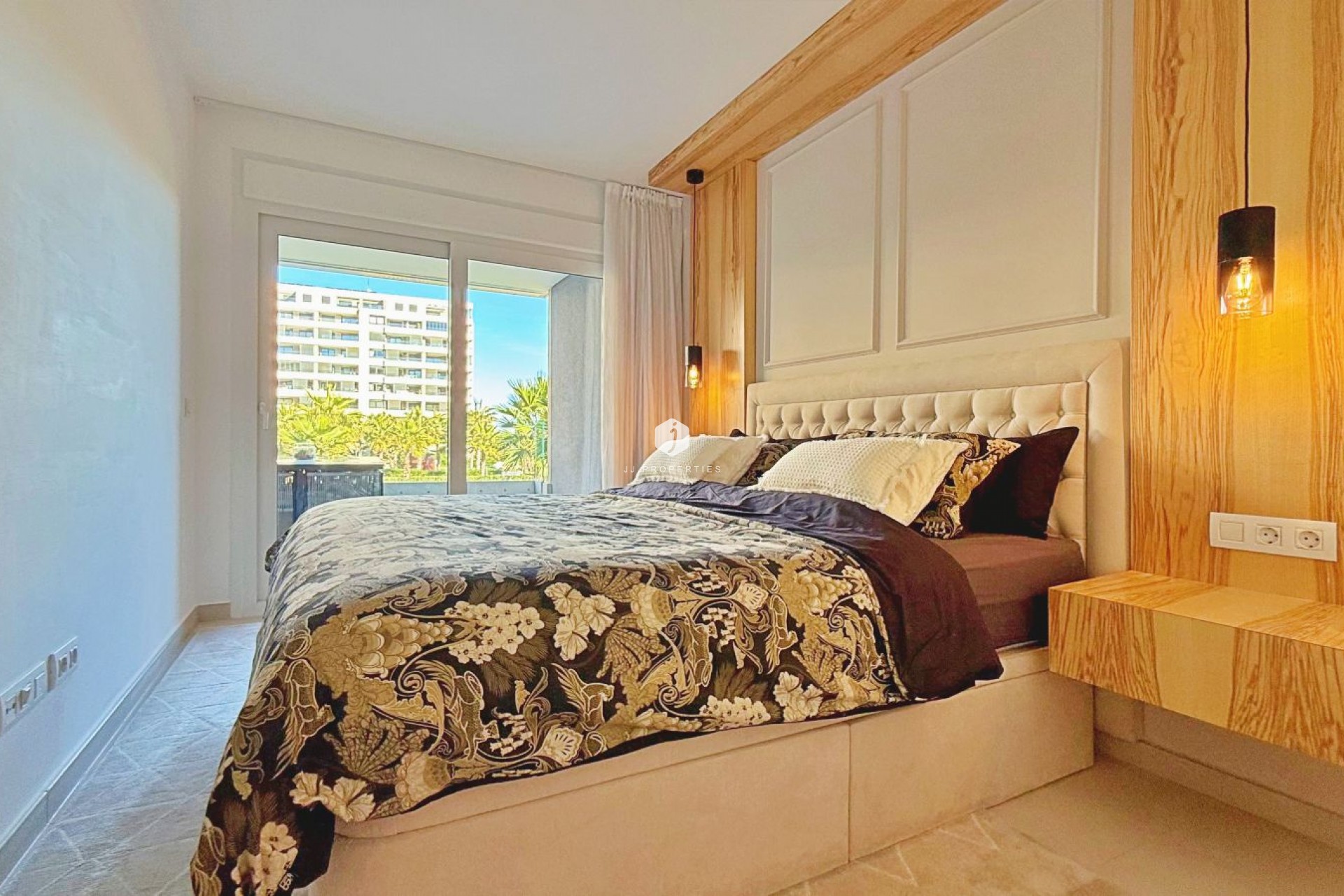 Tweedehands - Appartement / flat -
Torrevieja - Costa Blanca