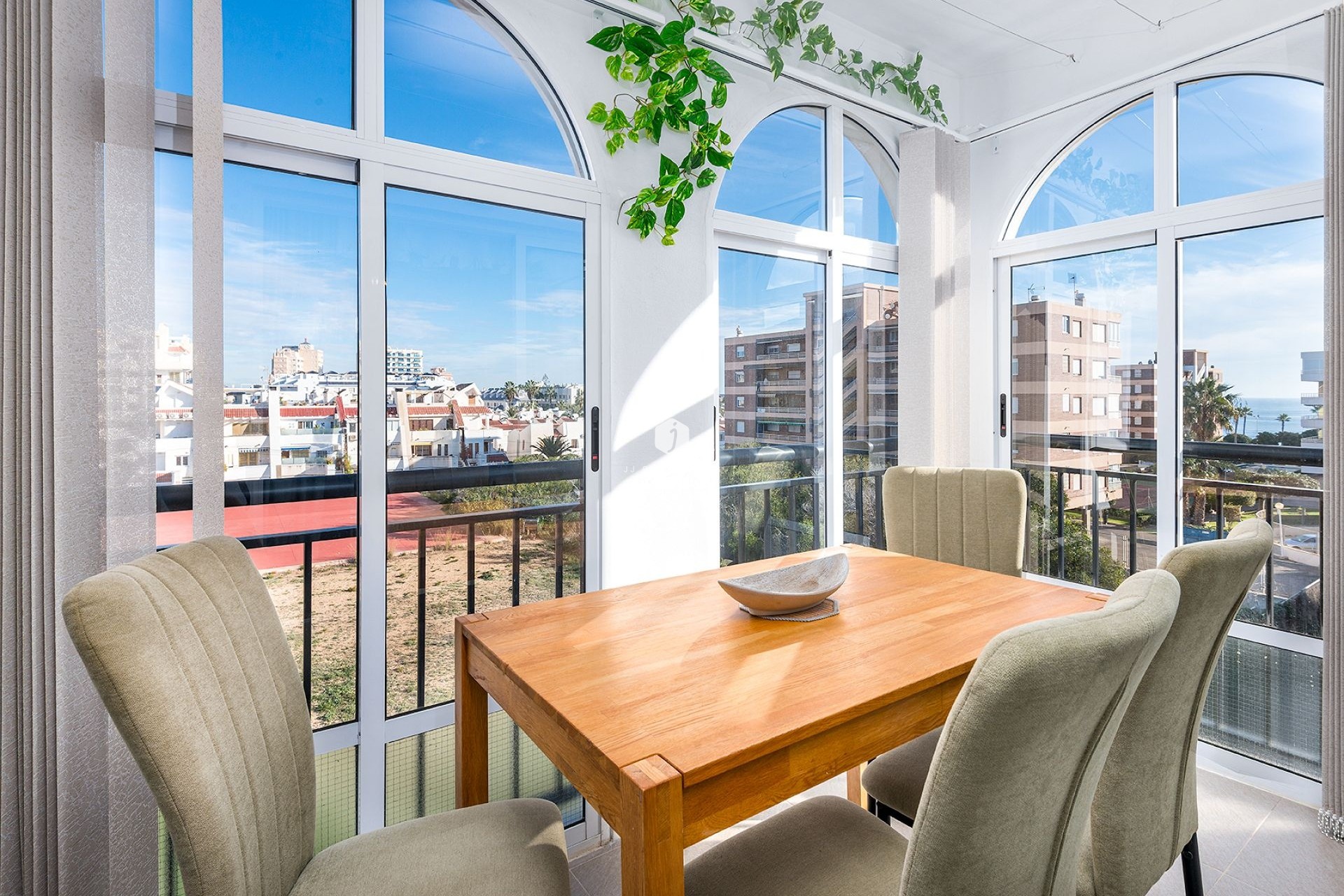 Tweedehands - Appartement / flat -
Torrevieja - Costa Blanca