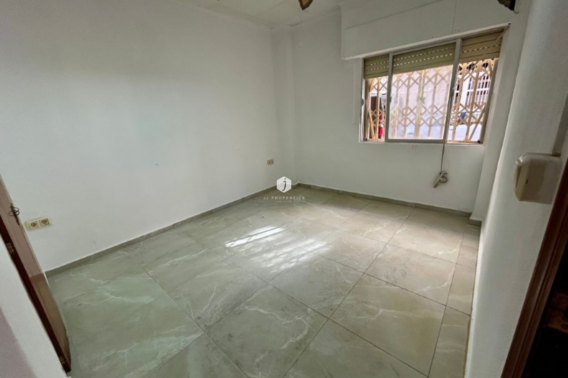 Tweedehands - Appartement / flat -
Torrevieja - Costa Blanca