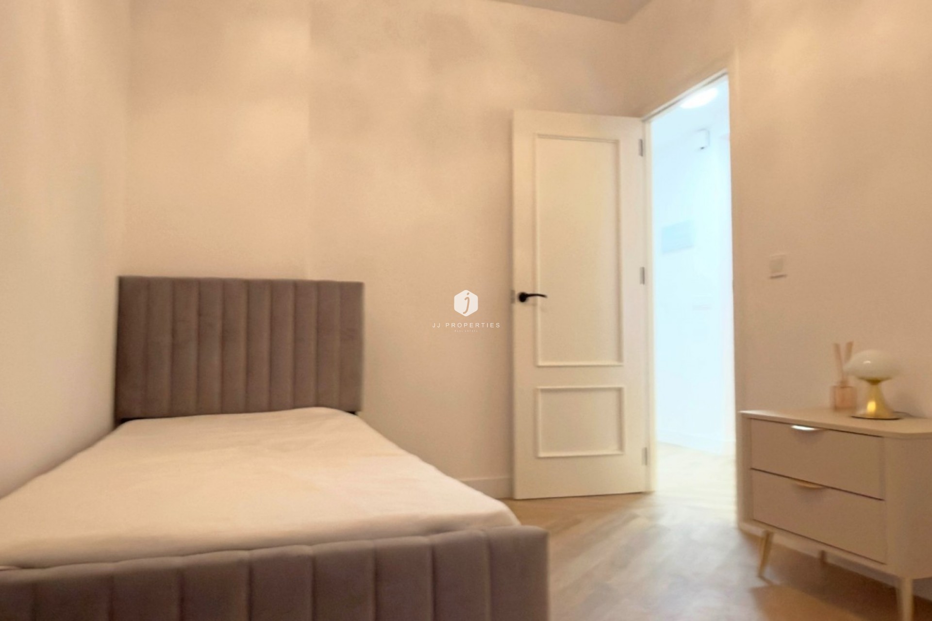 Tweedehands - Appartement / flat -
Torrevieja - Costa Blanca