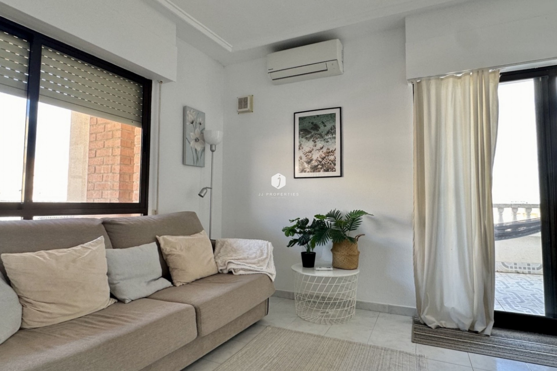 Tweedehands - Appartement / flat -
Torrevieja - Costa Blanca