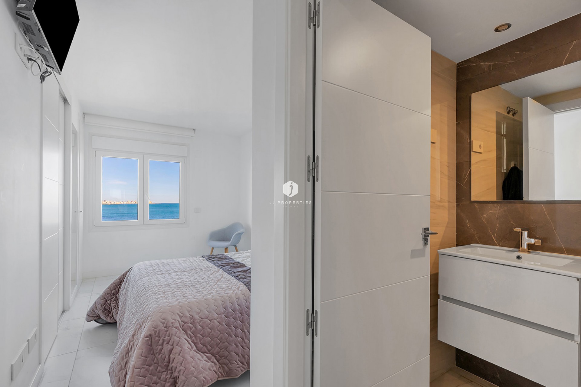 Tweedehands - Appartement / flat -
Torrevieja - Costa Blanca