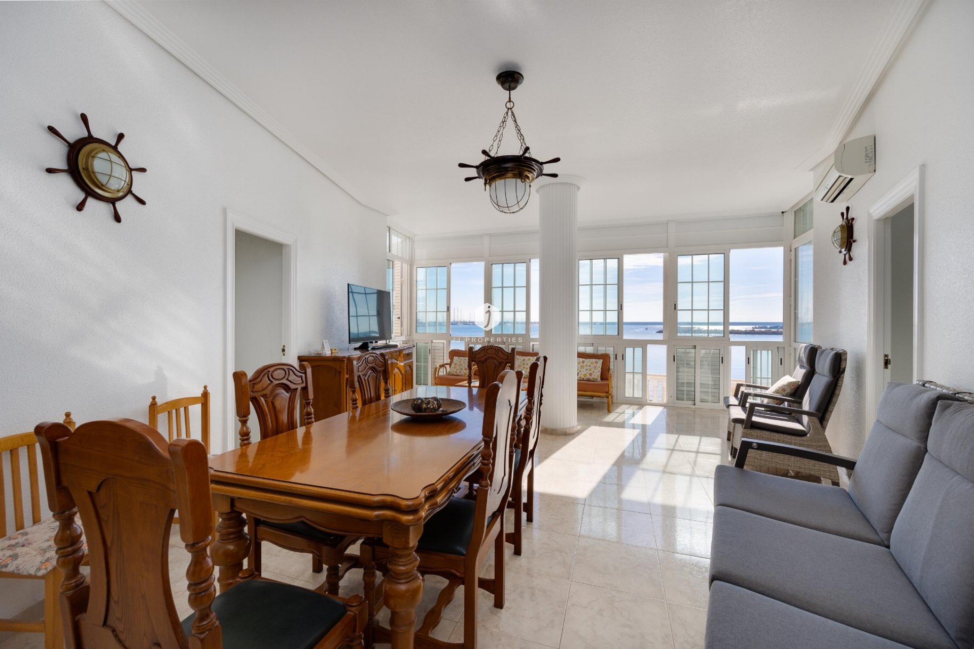 Tweedehands - Appartement / flat -
Torrevieja - Costa Blanca