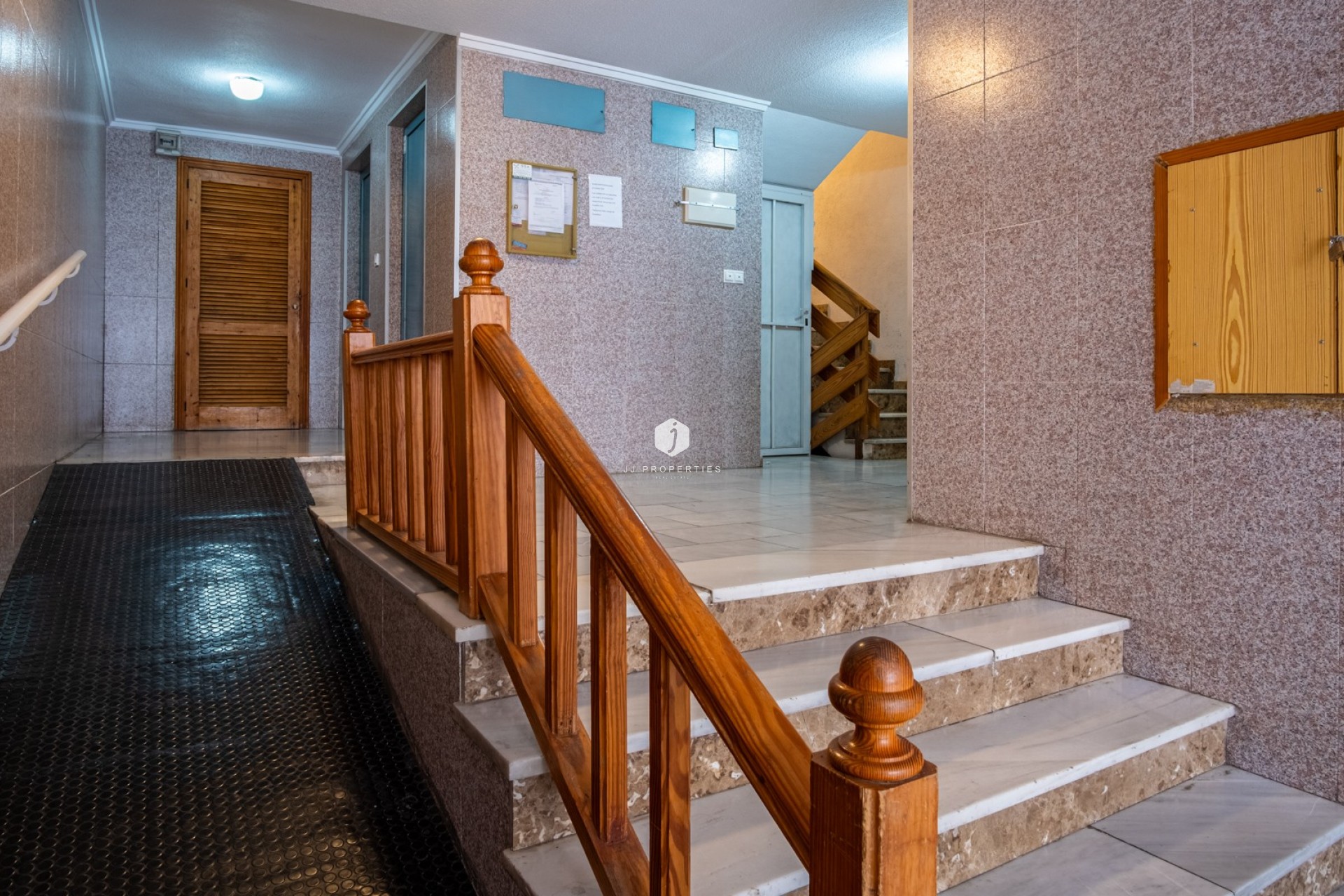 Tweedehands - Appartement / flat -
Torrevieja - Costa Blanca