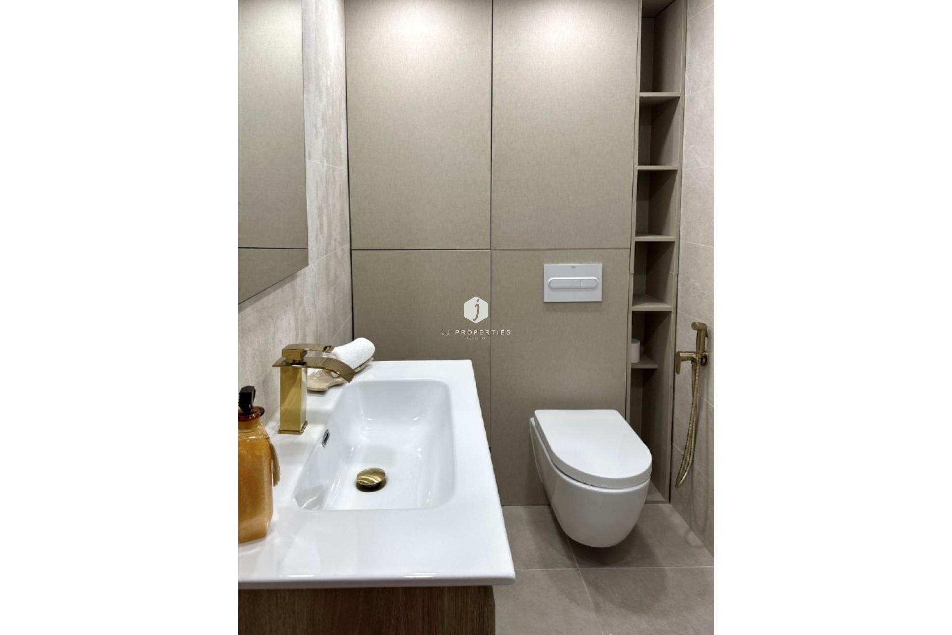 Tweedehands - Appartement / flat -
Torrevieja - Costa Blanca