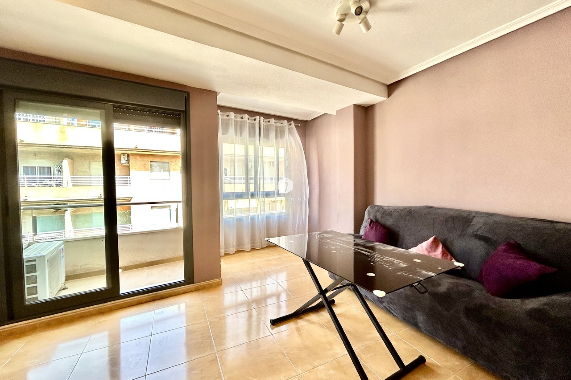 Tweedehands - Appartement / flat -
Torrevieja - Costa Blanca