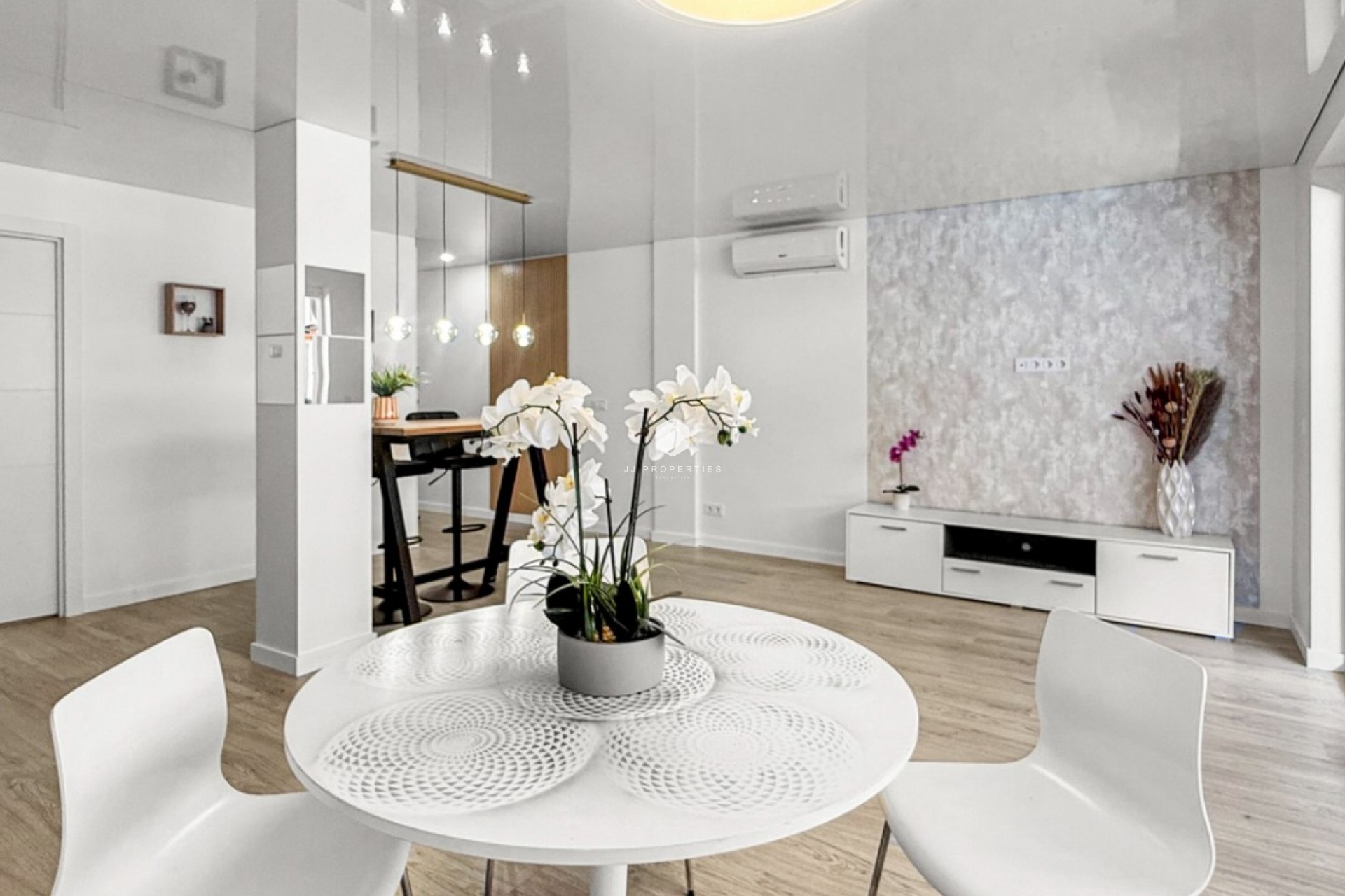 Tweedehands - Appartement / flat -
Torrevieja - Costa Blanca