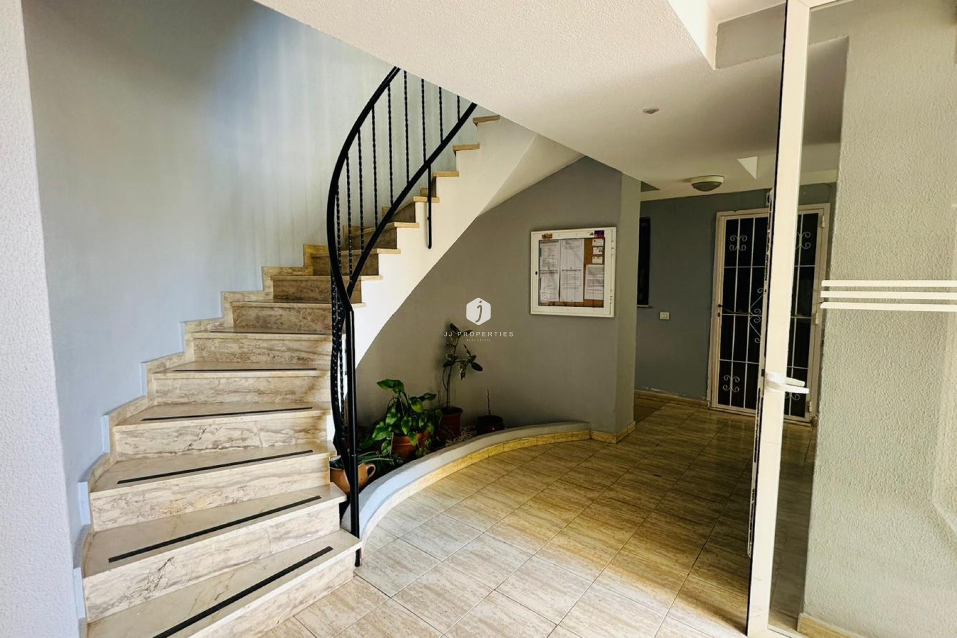 Tweedehands - Appartement / flat -
Torrevieja - Costa Blanca