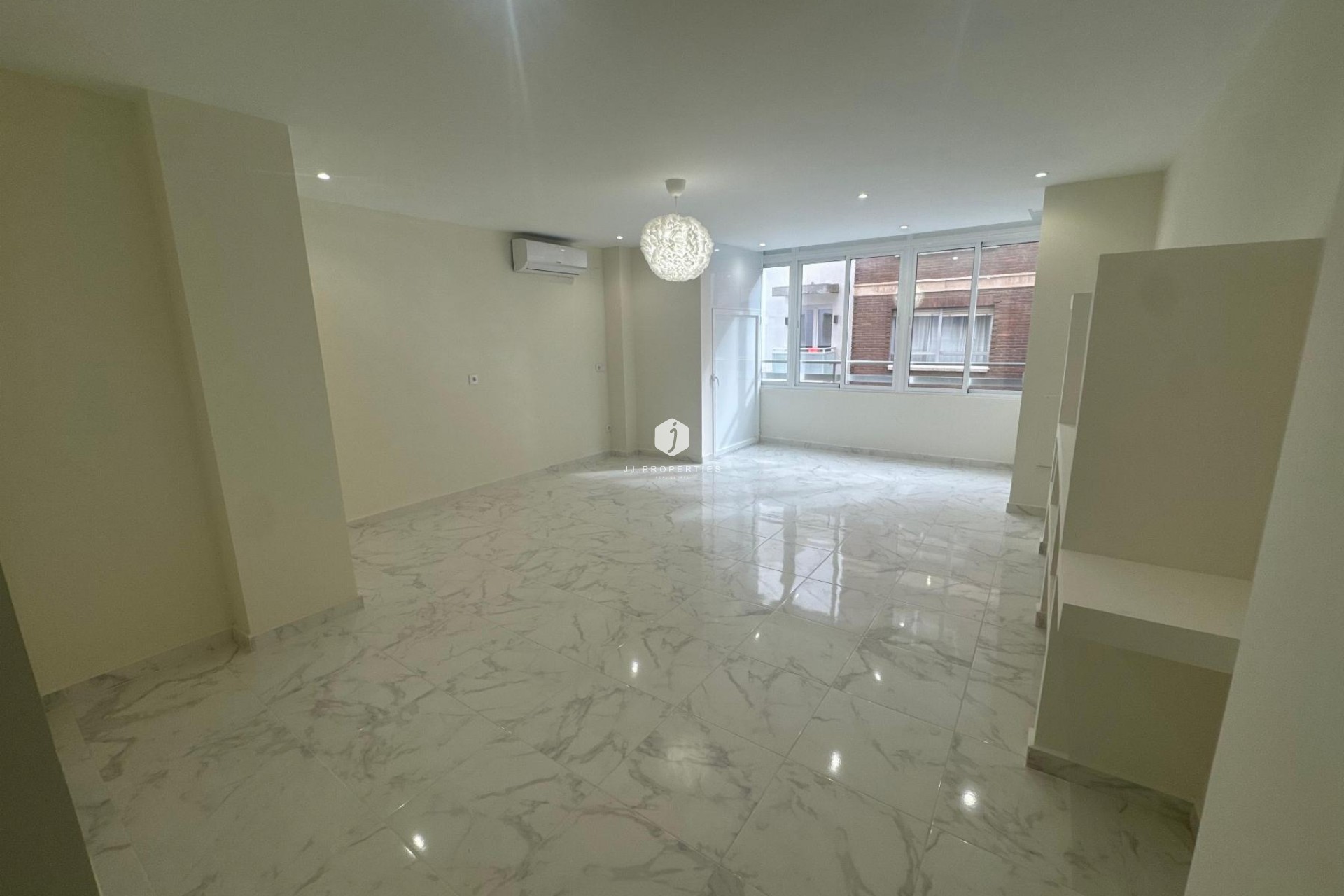 Tweedehands - Appartement / flat -
Torrevieja - Costa Blanca