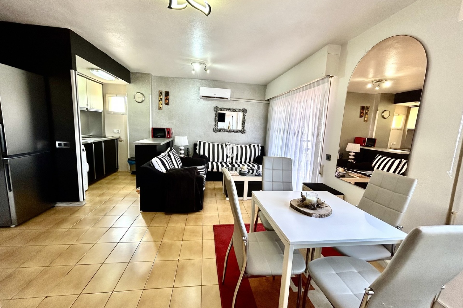 Tweedehands - Appartement / flat -
Torrevieja - Costa Blanca