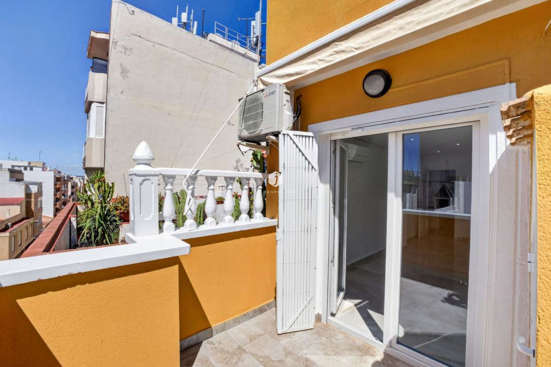 Tweedehands - Appartement / flat -
Torrevieja - Costa Blanca
