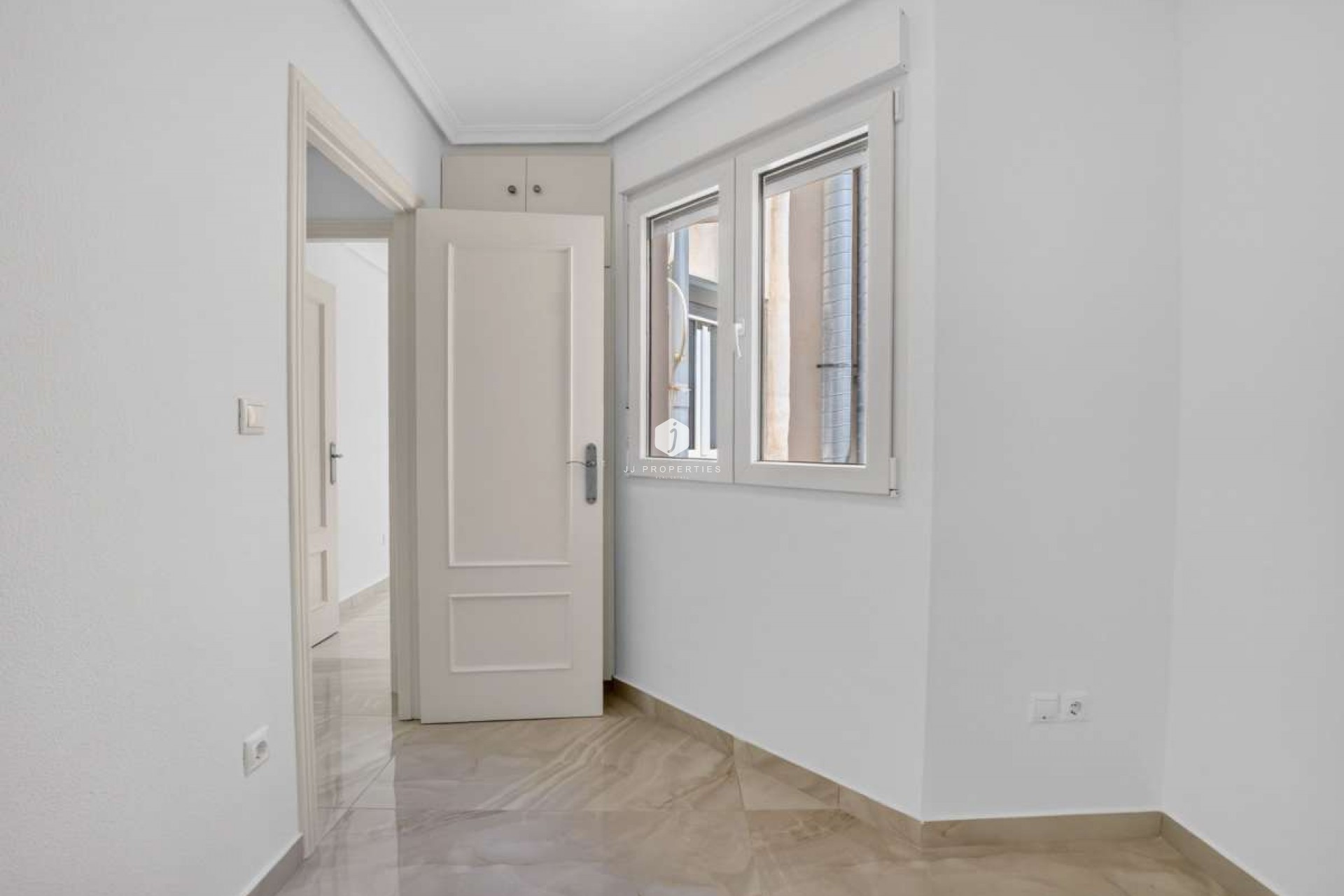 Tweedehands - Appartement / flat -
Torrevieja - Costa Blanca