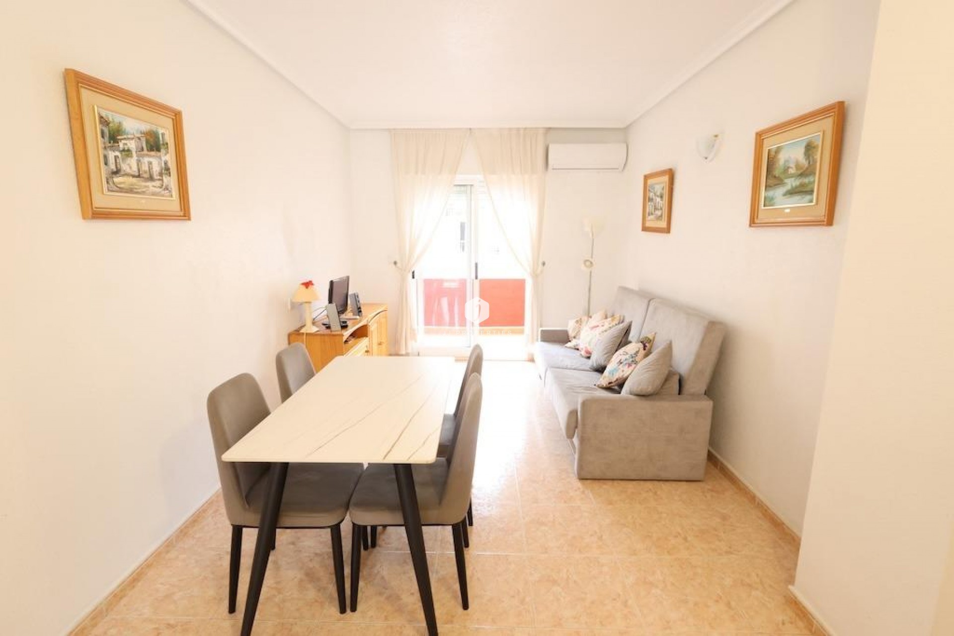 Tweedehands - Appartement / flat -
Torrevieja - Costa Blanca
