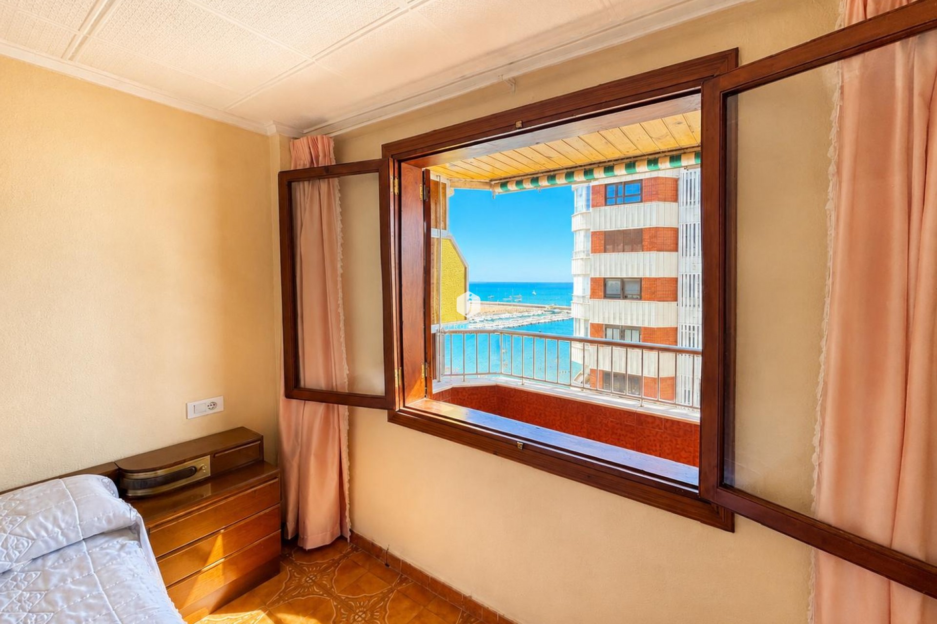 Tweedehands - Appartement / flat -
Torrevieja - Costa Blanca