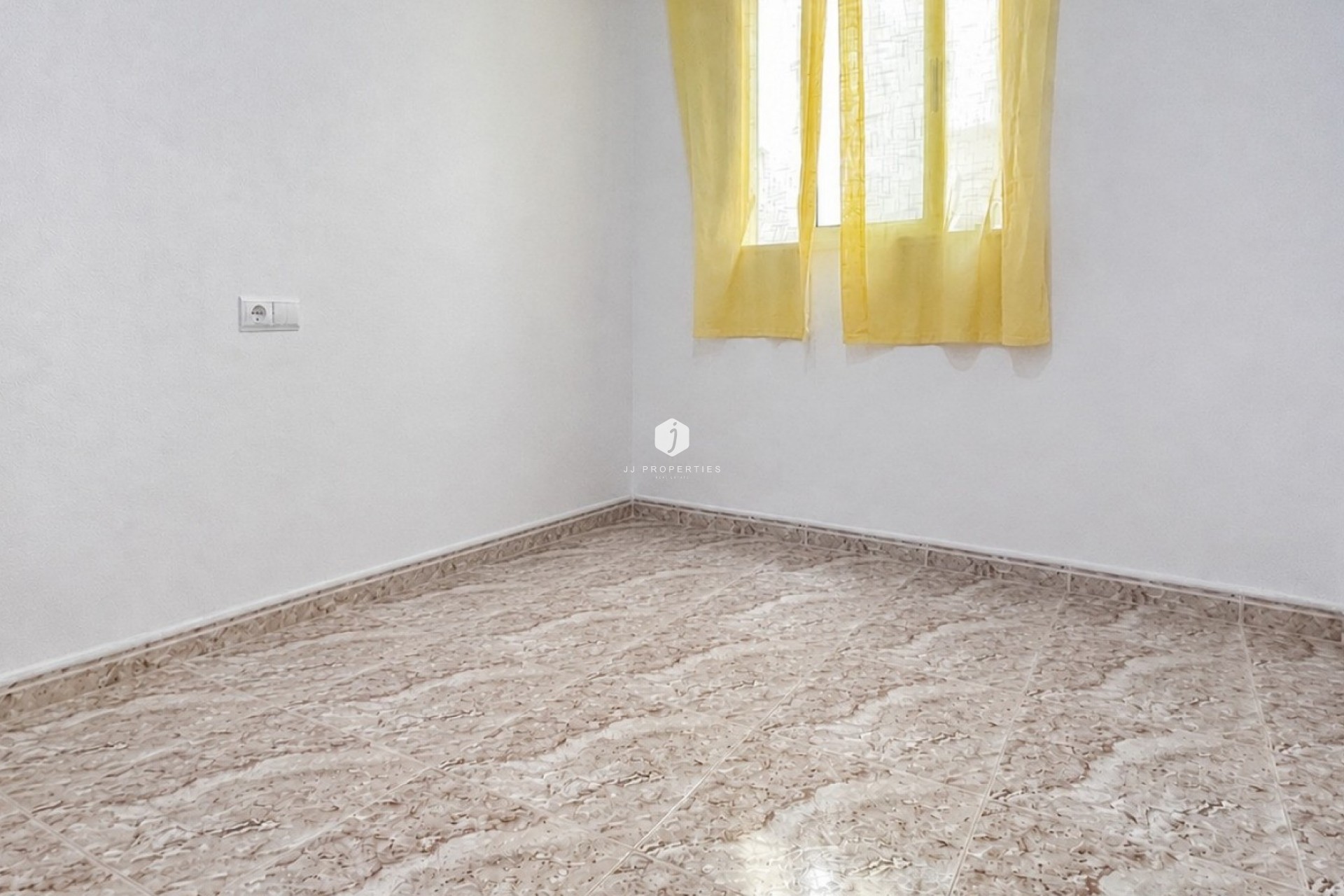 Tweedehands - Appartement / flat -
Torrevieja - Costa Blanca