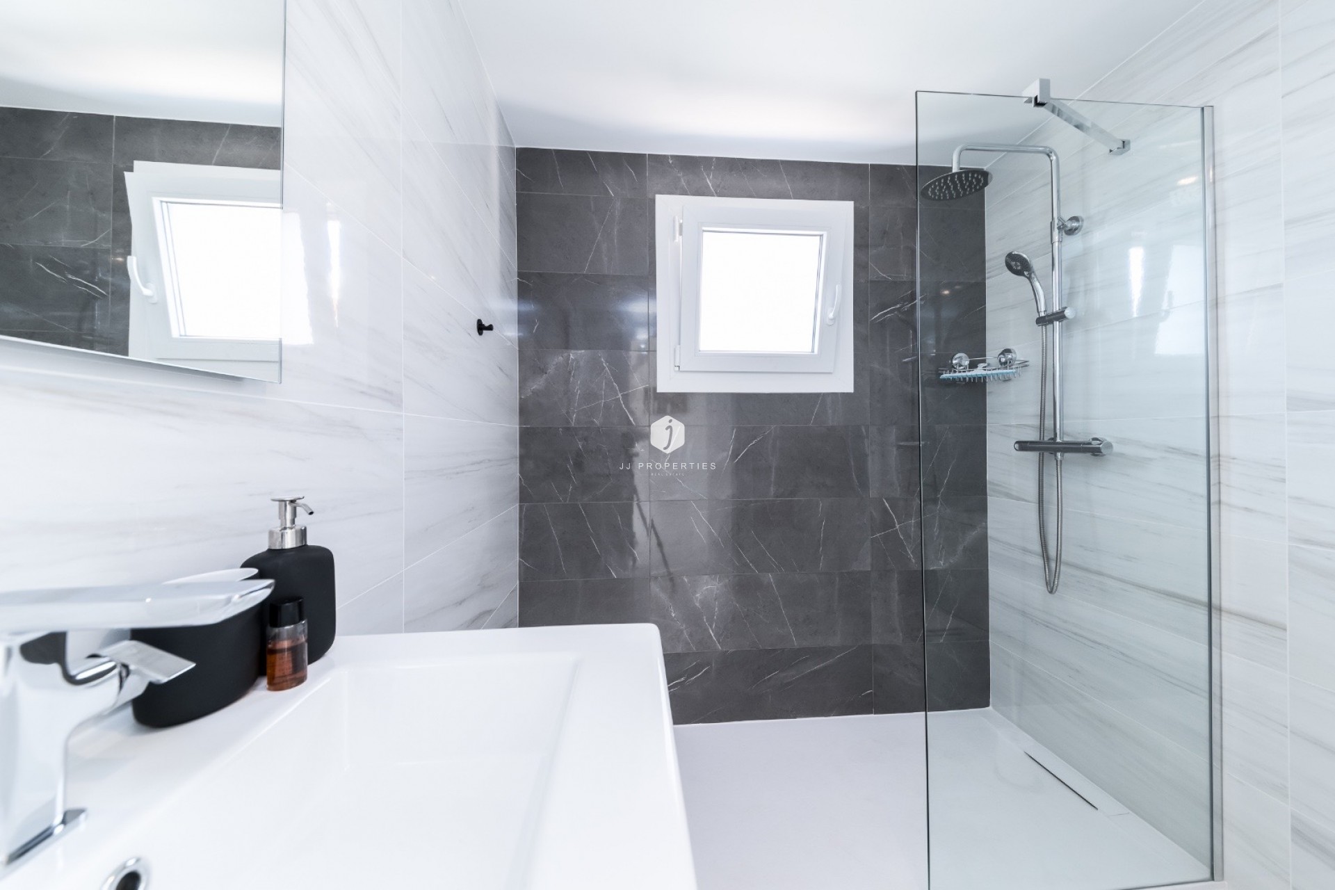 Tweedehands - Appartement / flat -
Torrevieja - Costa Blanca