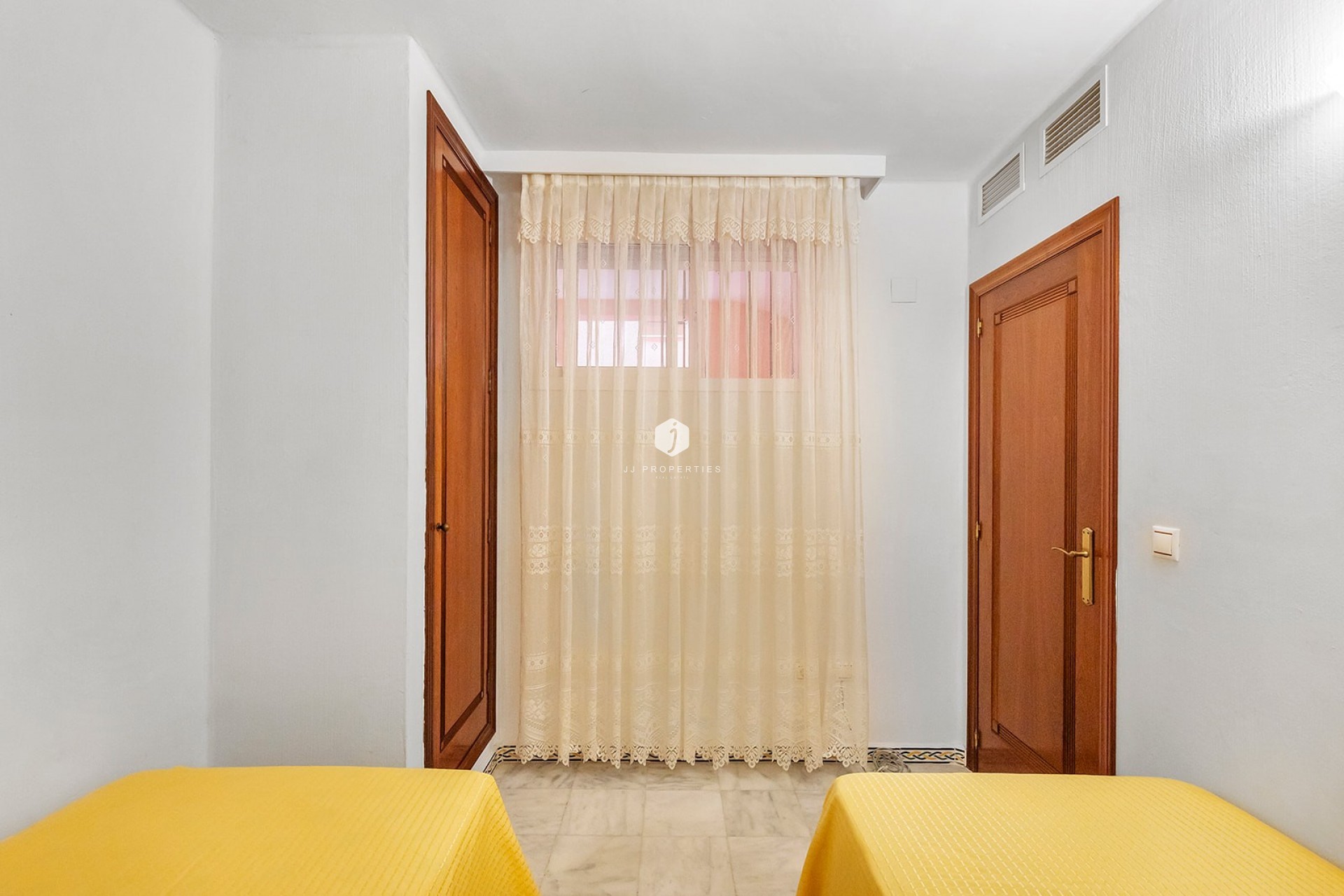 Tweedehands - Appartement / flat -
Torrevieja - Costa Blanca
