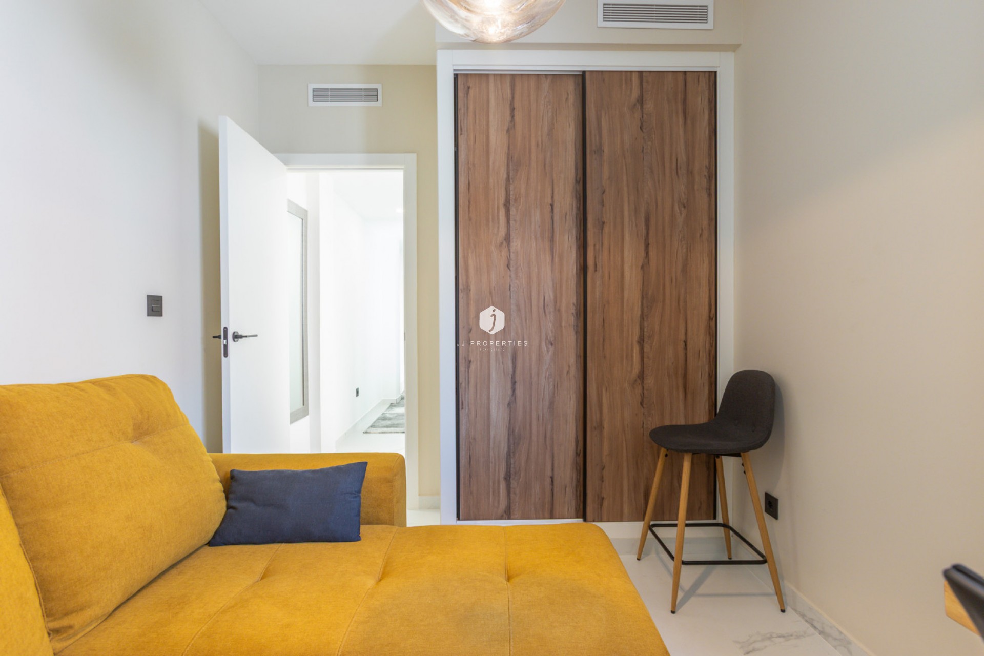 Tweedehands - Appartement / flat -
Torrevieja - Costa Blanca