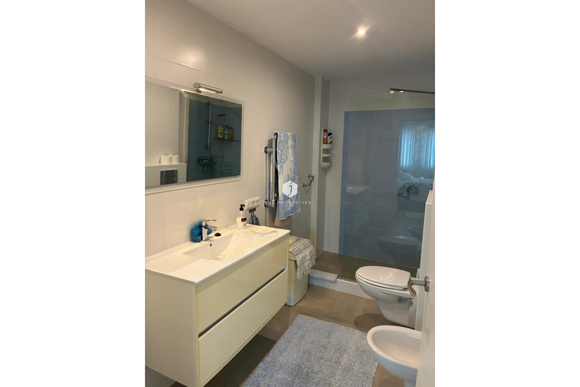 Tweedehands - Appartement / flat -
Torrevieja - El Acequión - Los Náufragos