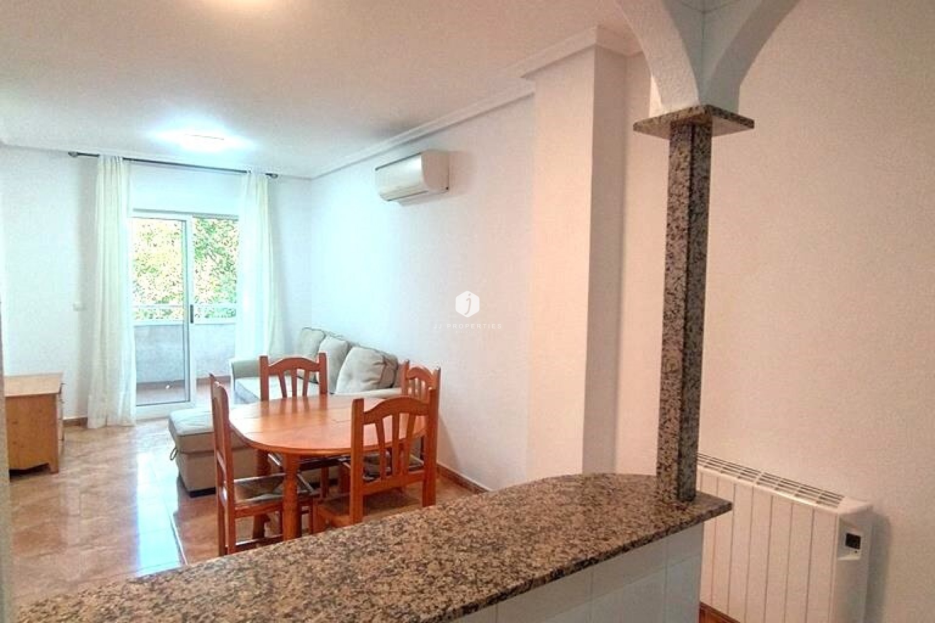 Tweedehands - Appartement / flat -
Torrevieja - El molino