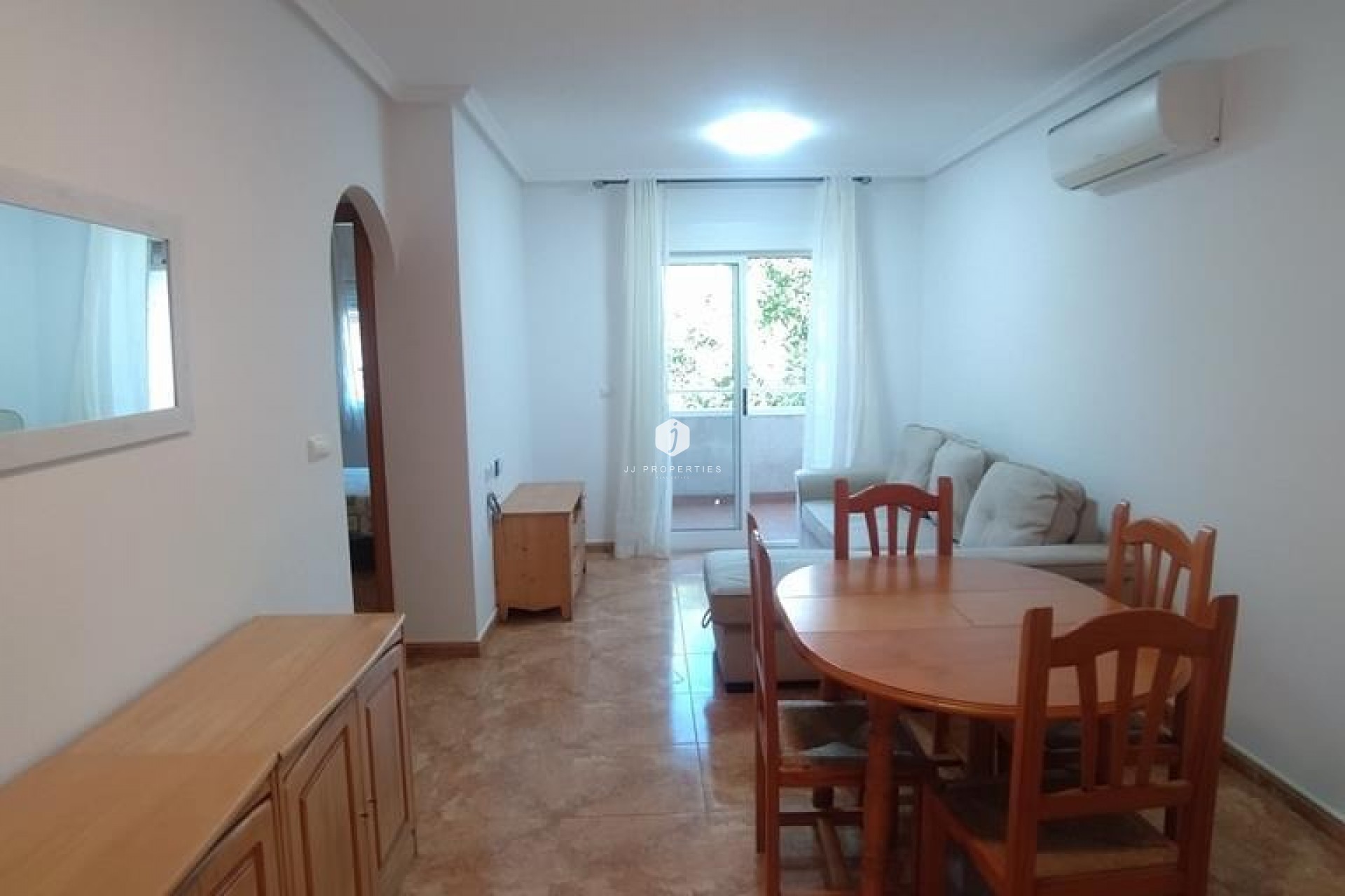 Tweedehands - Appartement / flat -
Torrevieja - El molino