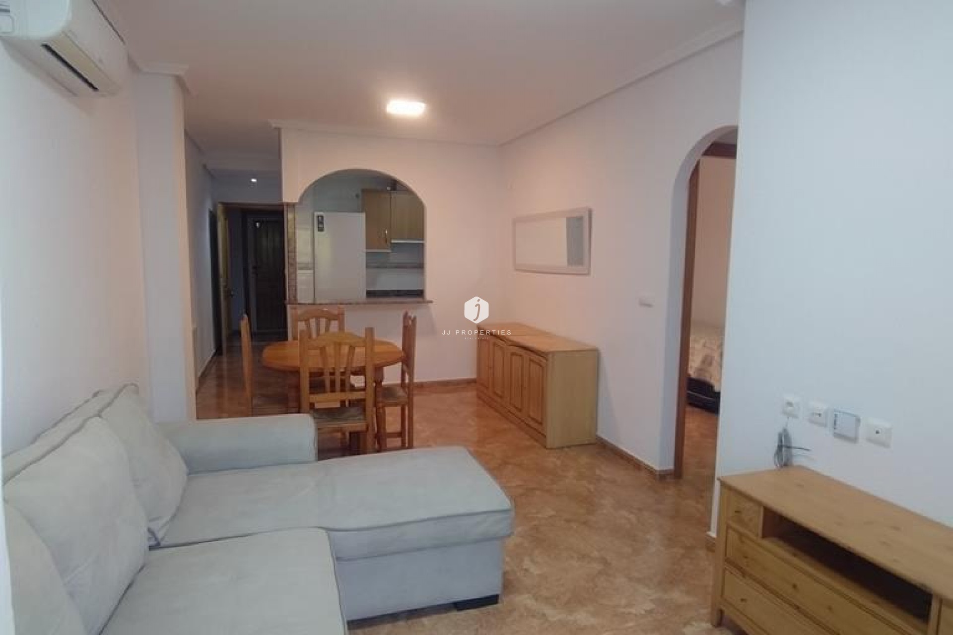 Tweedehands - Appartement / flat -
Torrevieja - El molino
