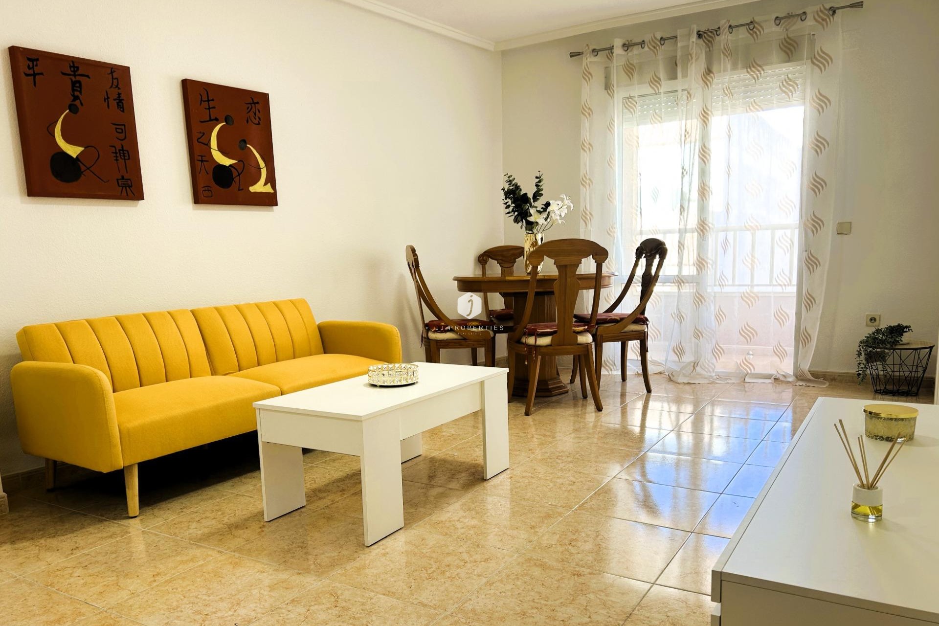Tweedehands - Appartement / flat -
Torrevieja - El molino