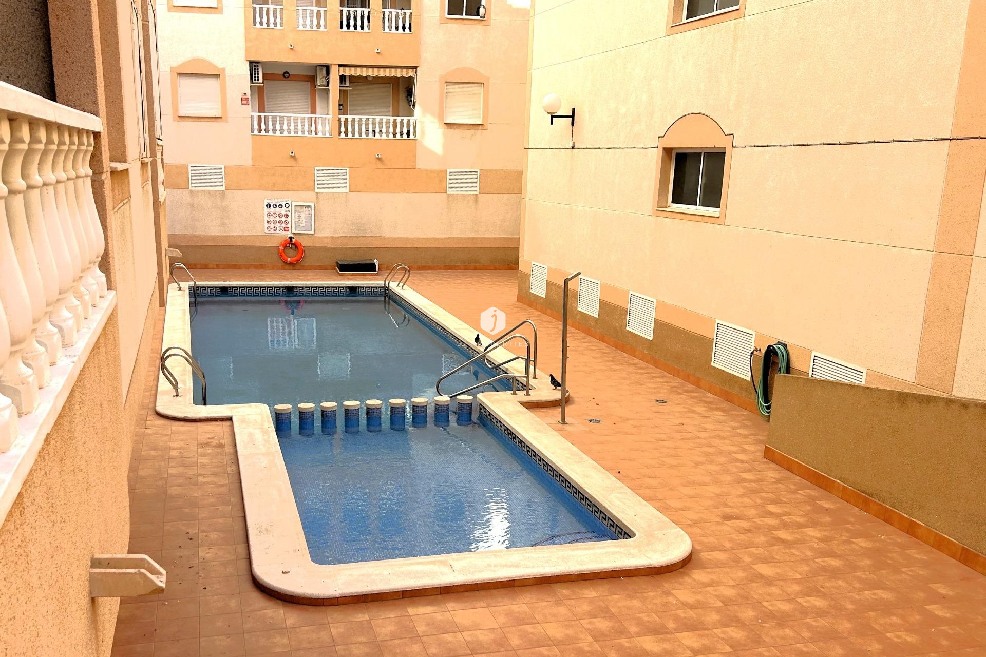 Tweedehands - Appartement / flat -
Torrevieja - El molino