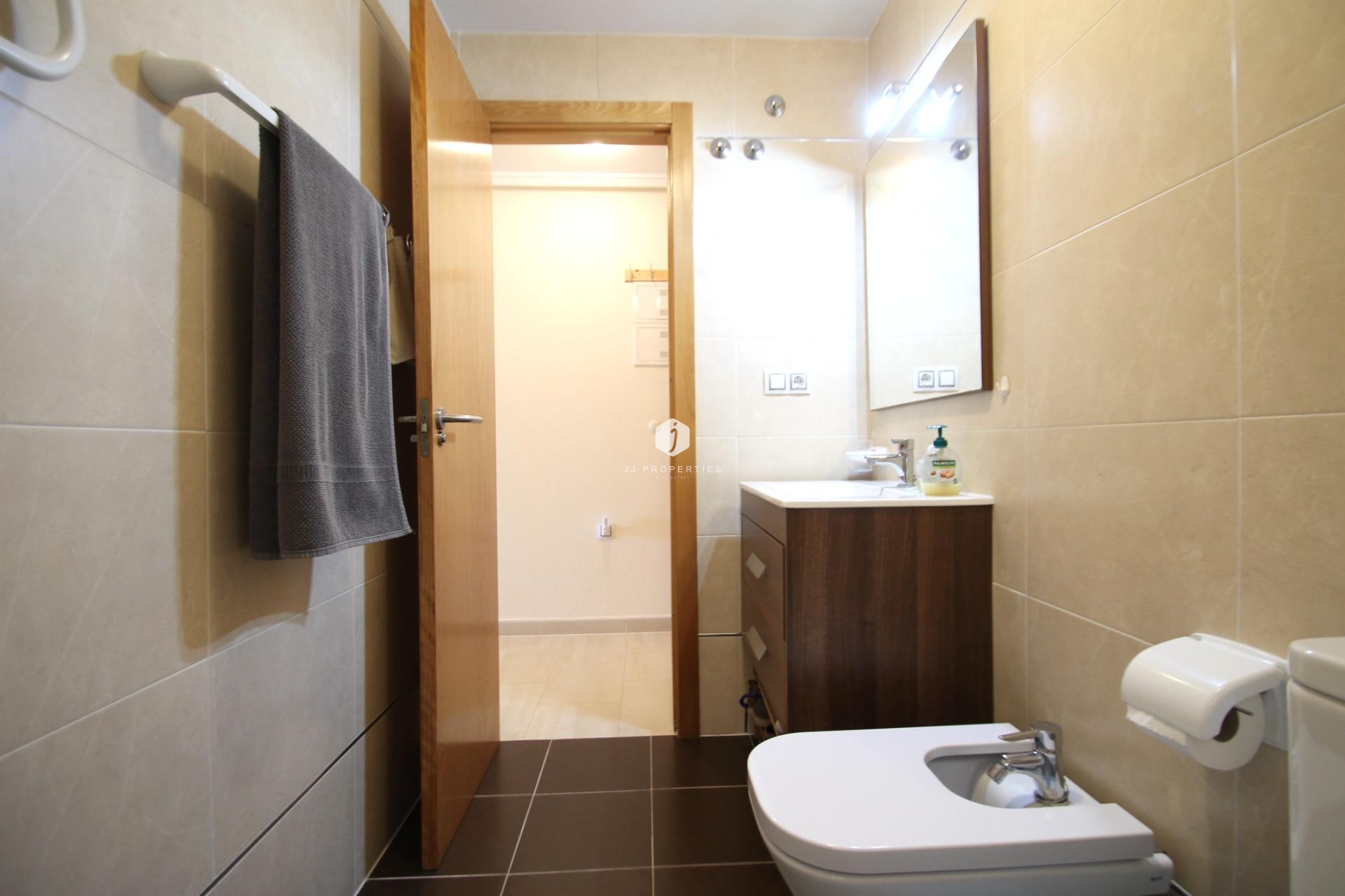 Tweedehands - Appartement / flat -
Torrevieja - El molino