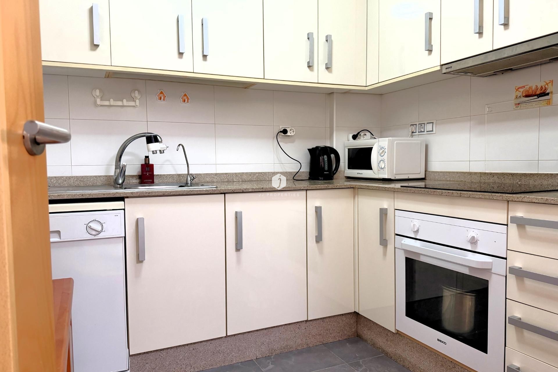 Tweedehands - Appartement / flat -
Torrevieja - El molino