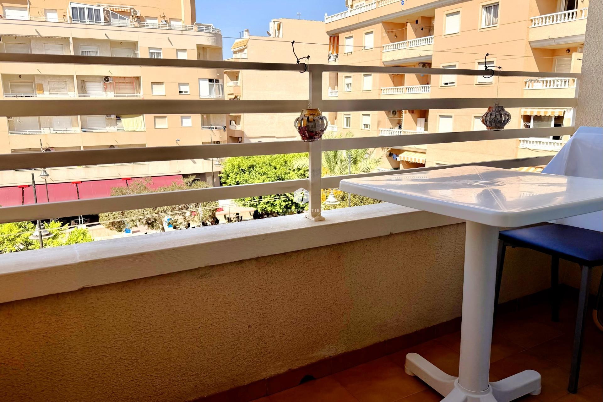 Tweedehands - Appartement / flat -
Torrevieja - El molino