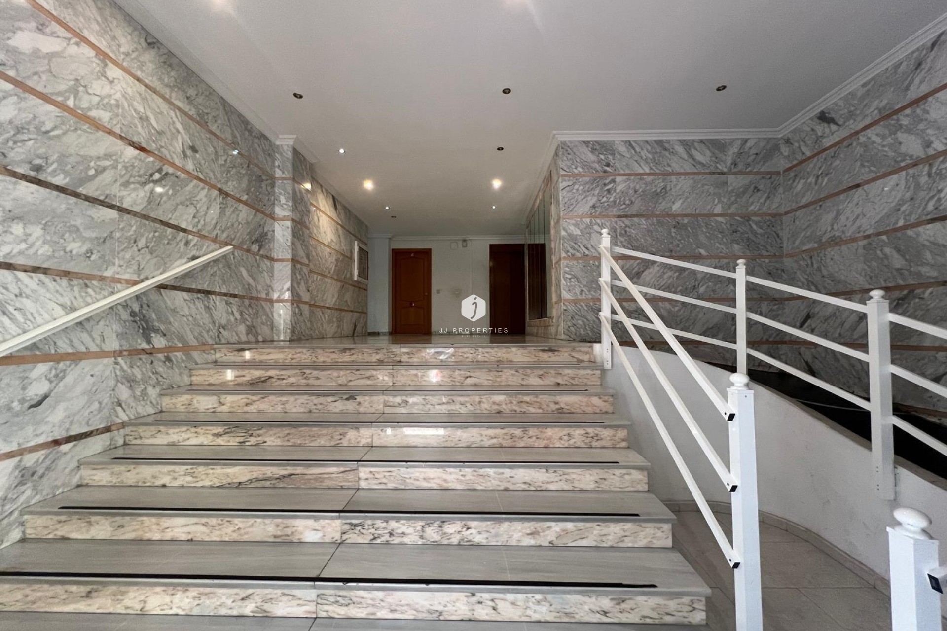 Tweedehands - Appartement / flat -
Torrevieja - Estacion de autobuses