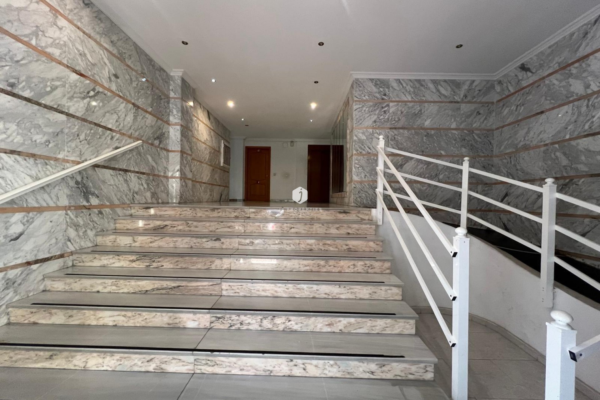 Tweedehands - Appartement / flat -
Torrevieja - Estacion de autobuses