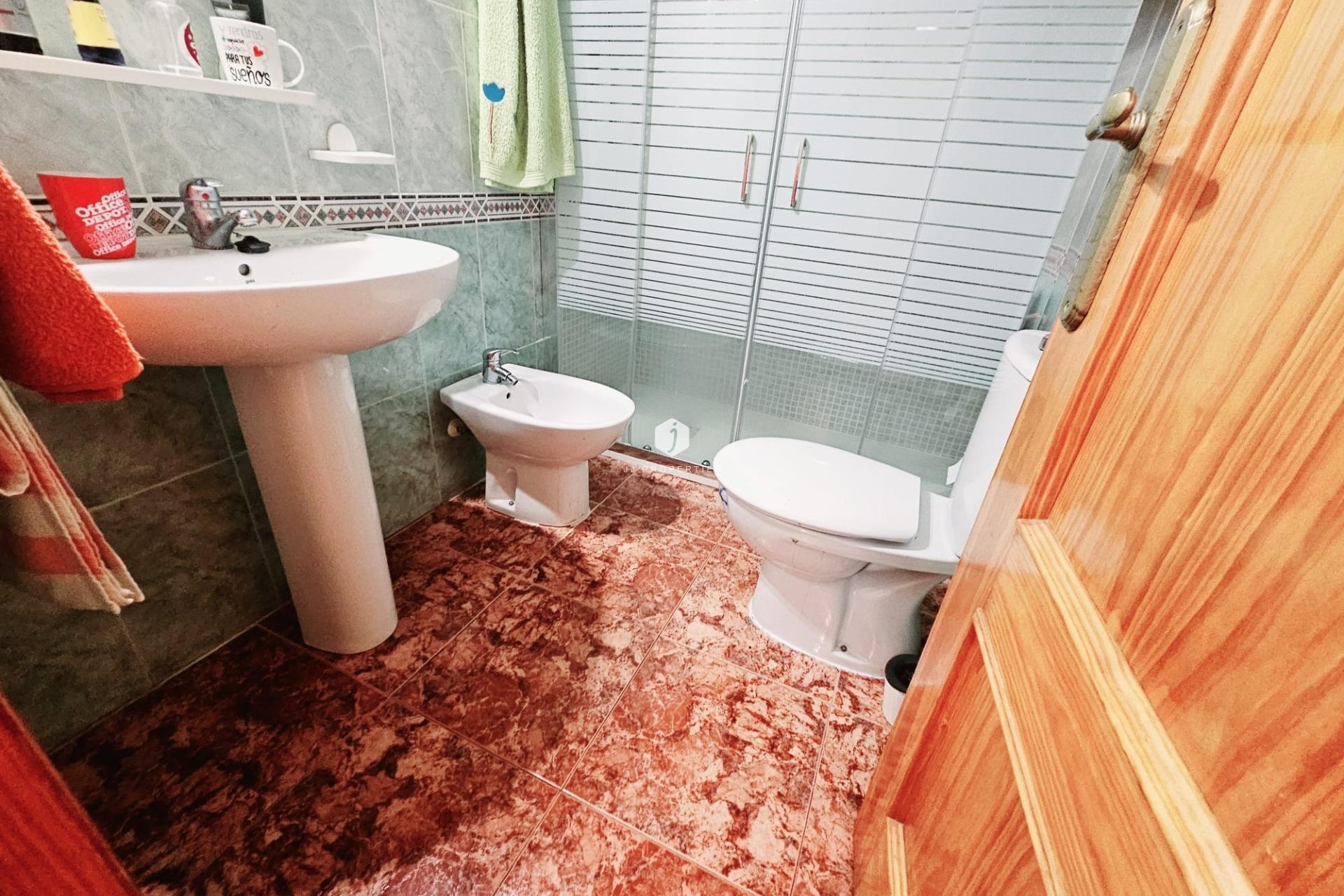 Tweedehands - Appartement / flat -
Torrevieja - Estacion de autobuses