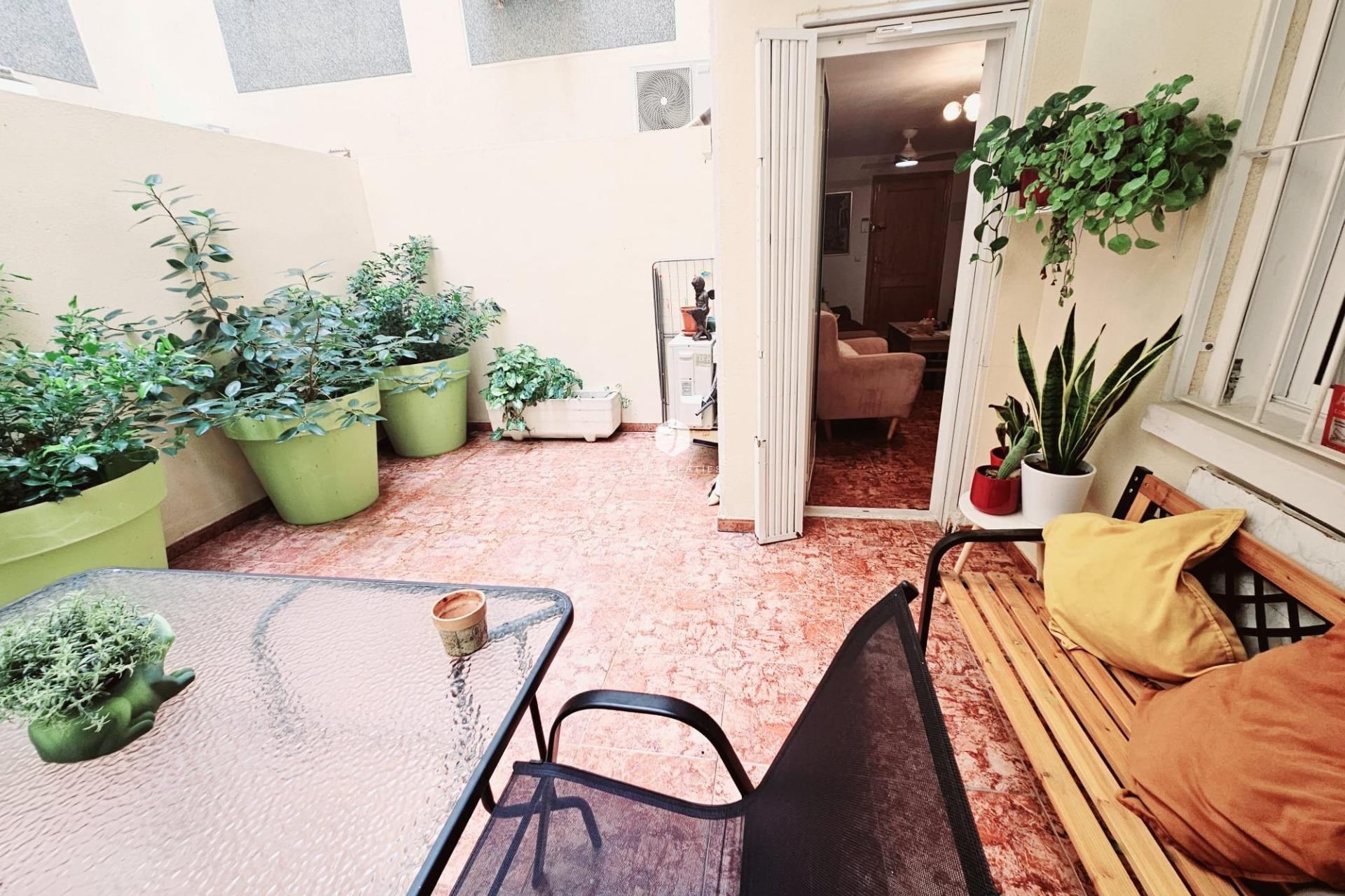 Tweedehands - Appartement / flat -
Torrevieja - Estacion de autobuses