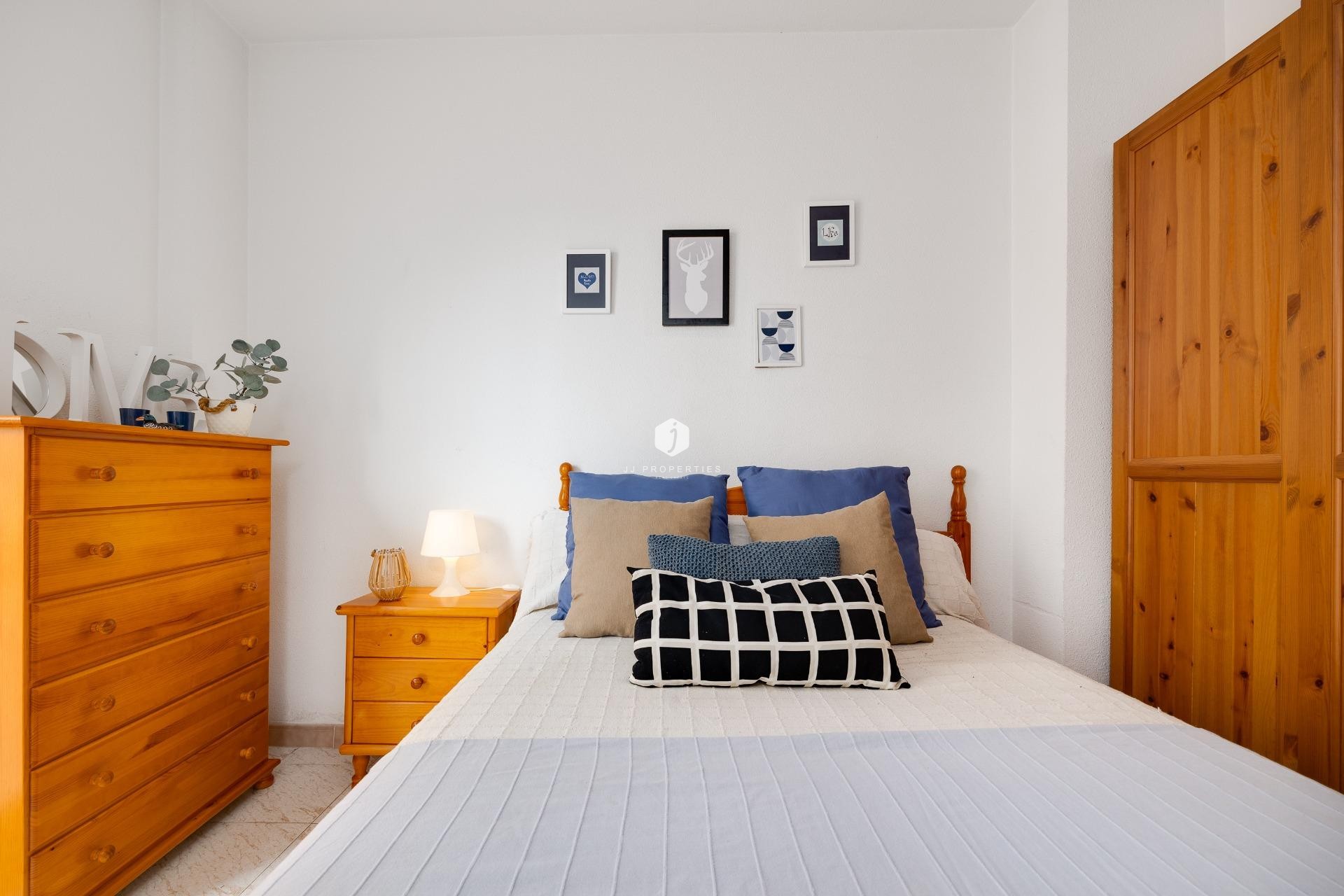 Tweedehands - Appartement / flat -
Torrevieja - Estacion de autobuses