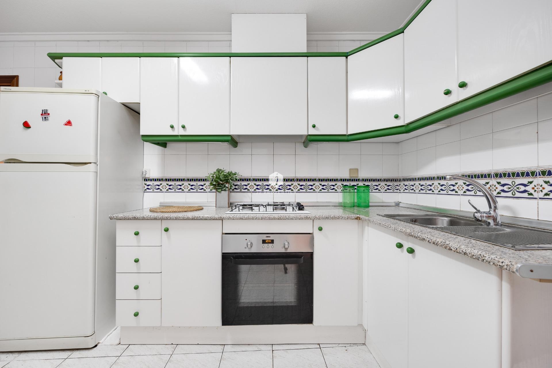 Tweedehands - Appartement / flat -
Torrevieja - Estacion de autobuses