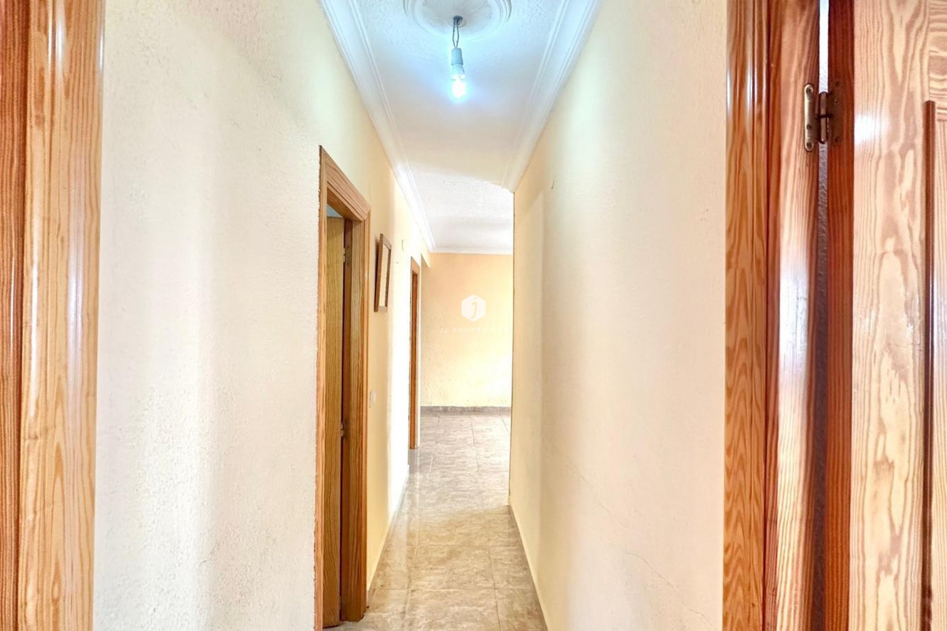 Tweedehands - Appartement / flat -
Torrevieja - Estacion de autobuses