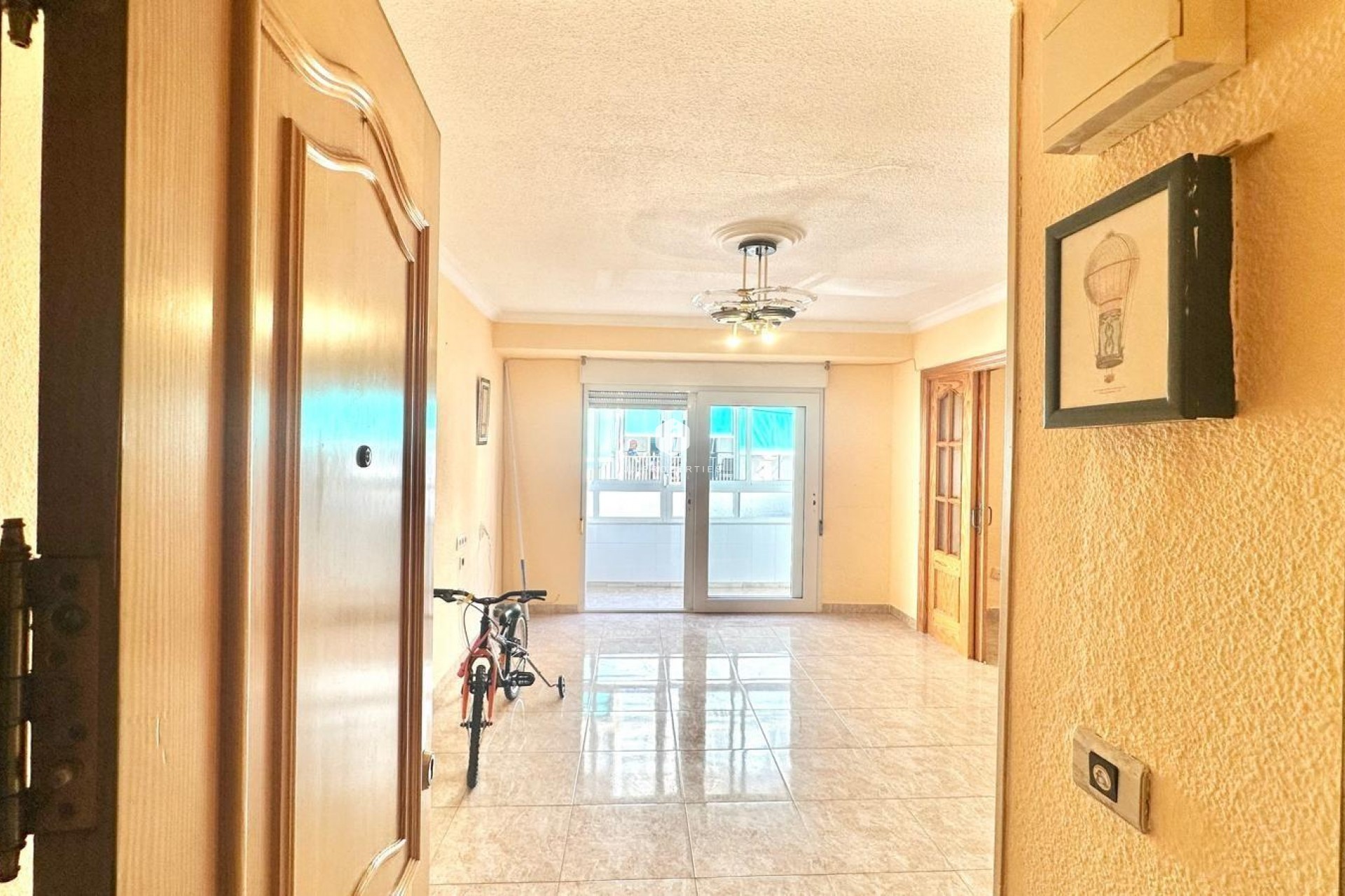 Tweedehands - Appartement / flat -
Torrevieja - Estacion de autobuses