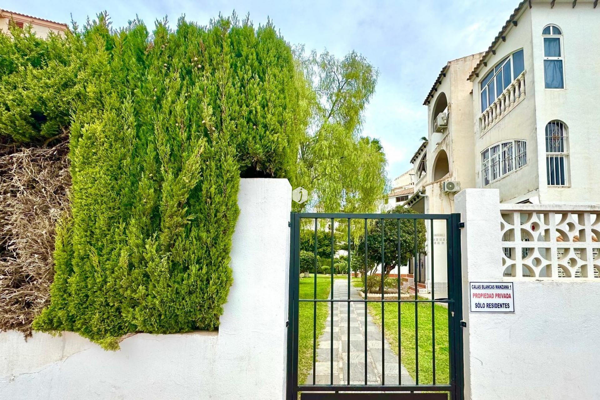 Tweedehands - Appartement / flat -
Torrevieja - Estacion de autobuses