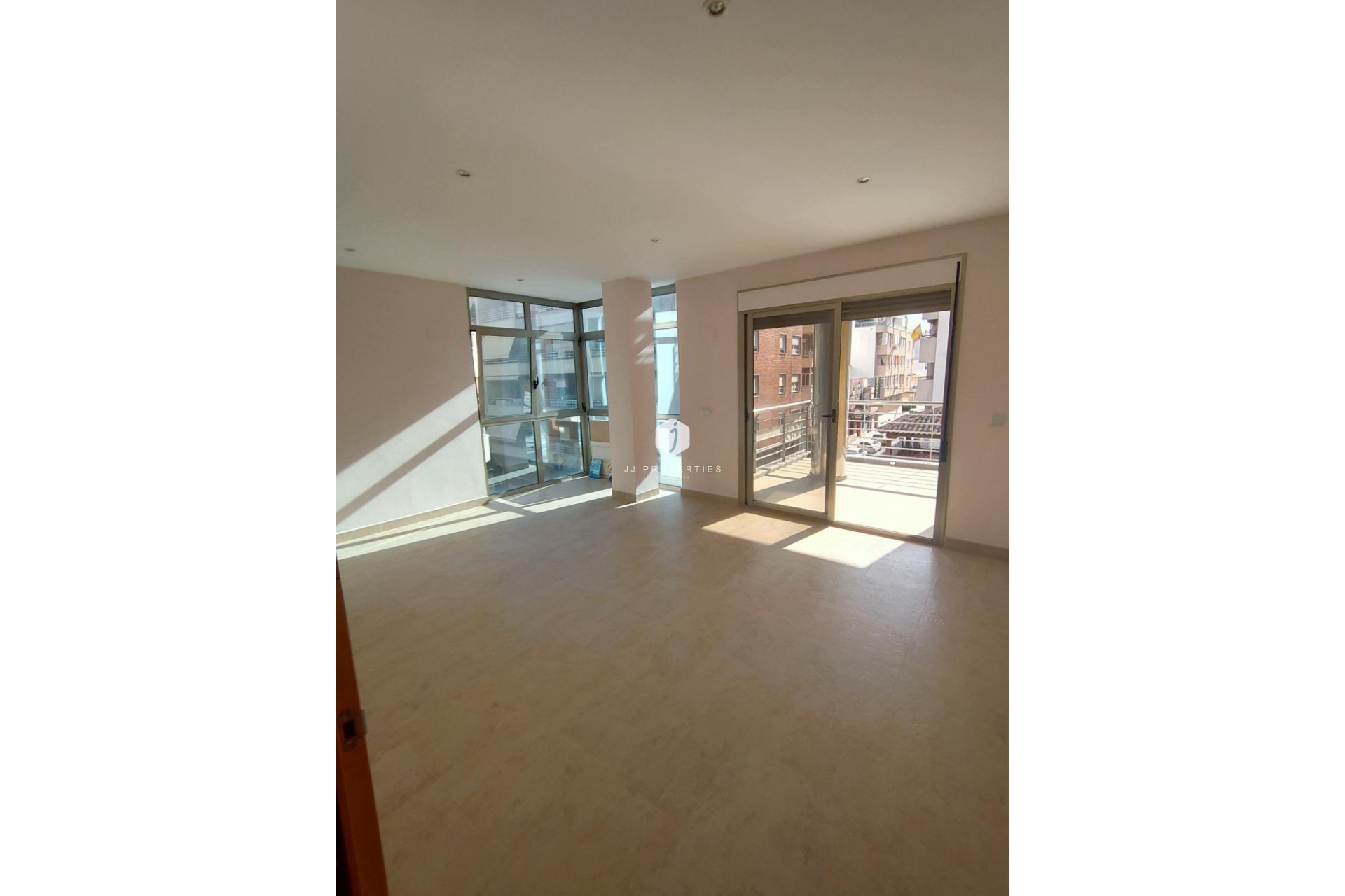 Tweedehands - Appartement / flat -
Torrevieja - Estacion de autobuses