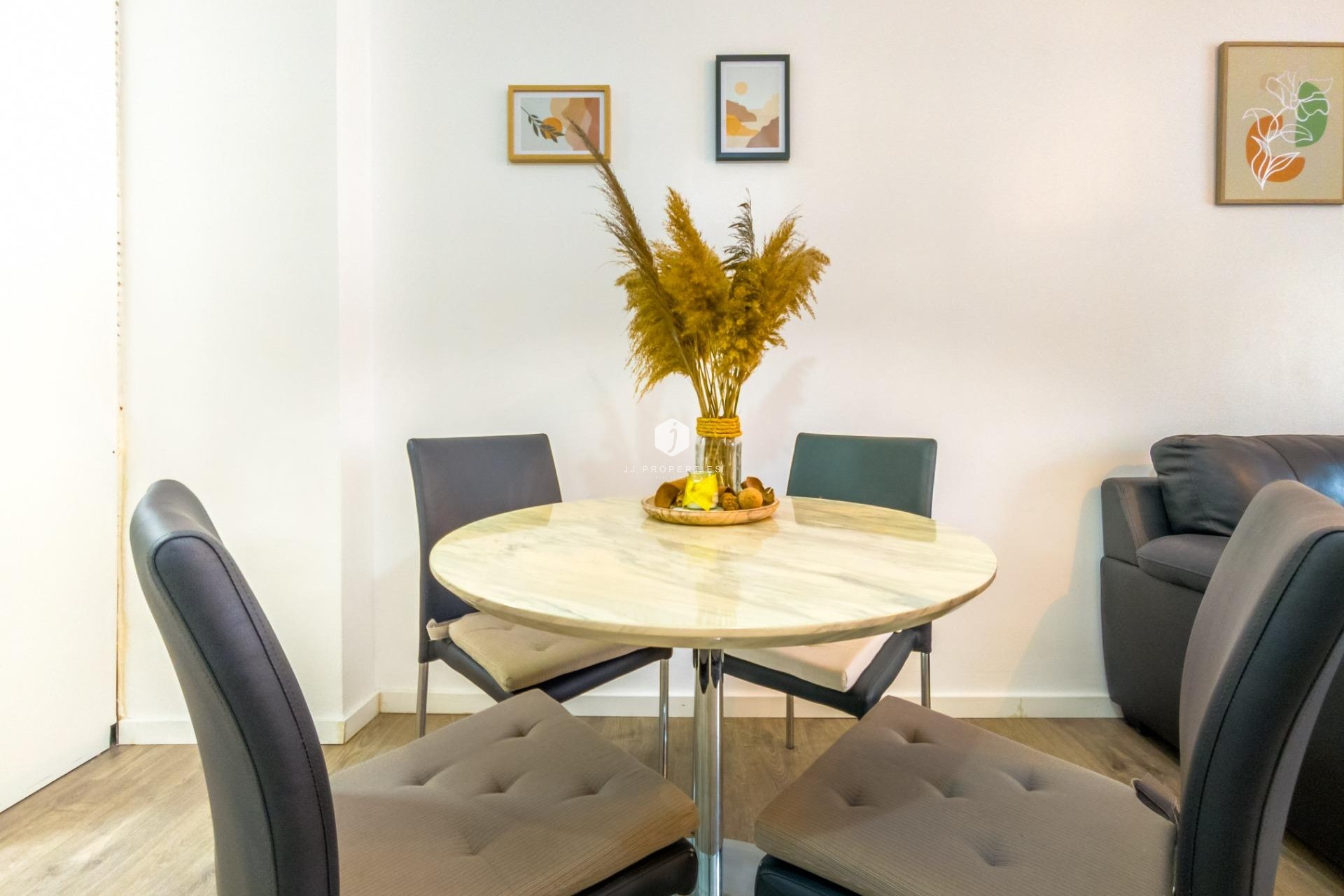 Tweedehands - Appartement / flat -
Torrevieja - Estacion de autobuses