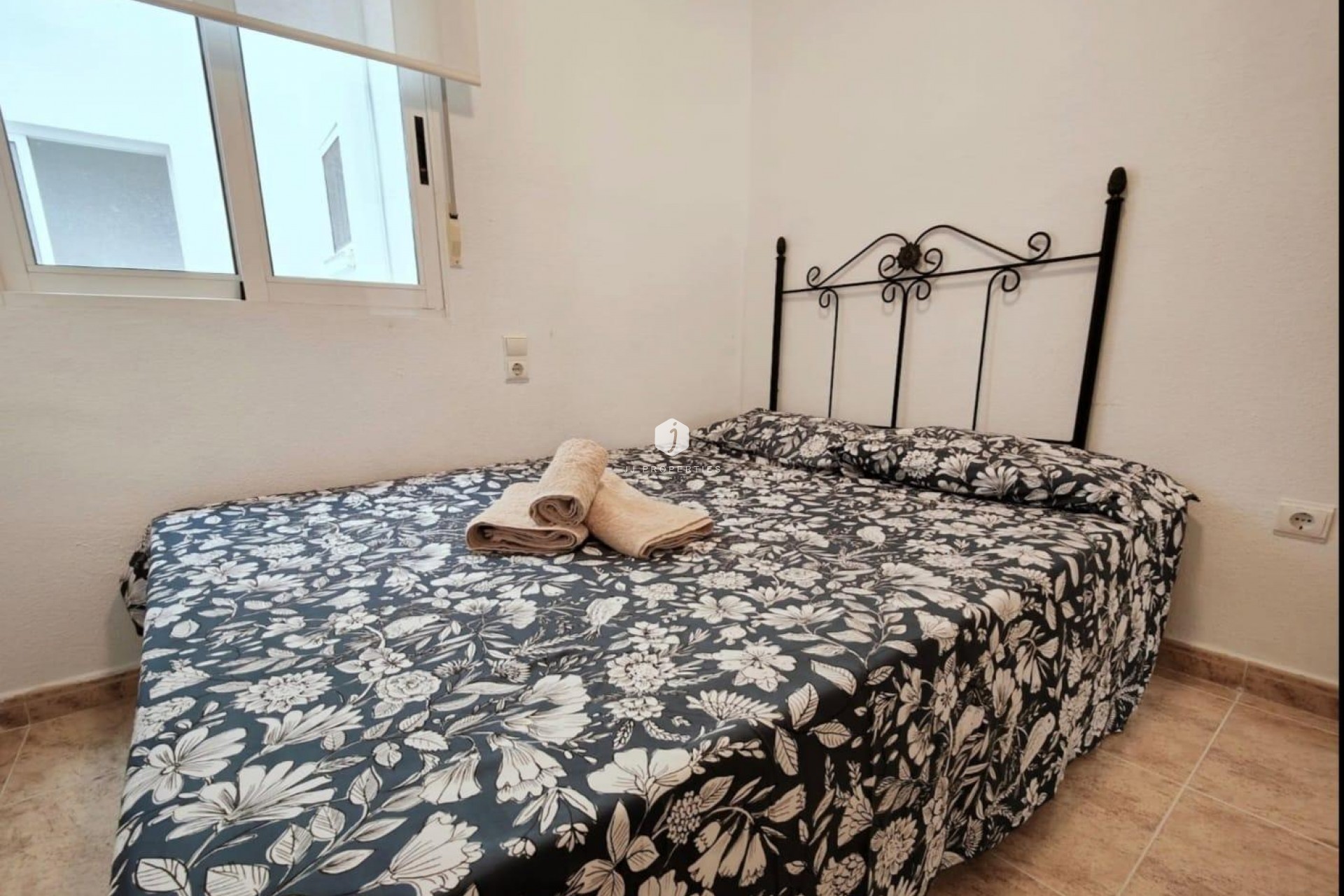 Tweedehands - Appartement / flat -
Torrevieja - Estacion de autobuses