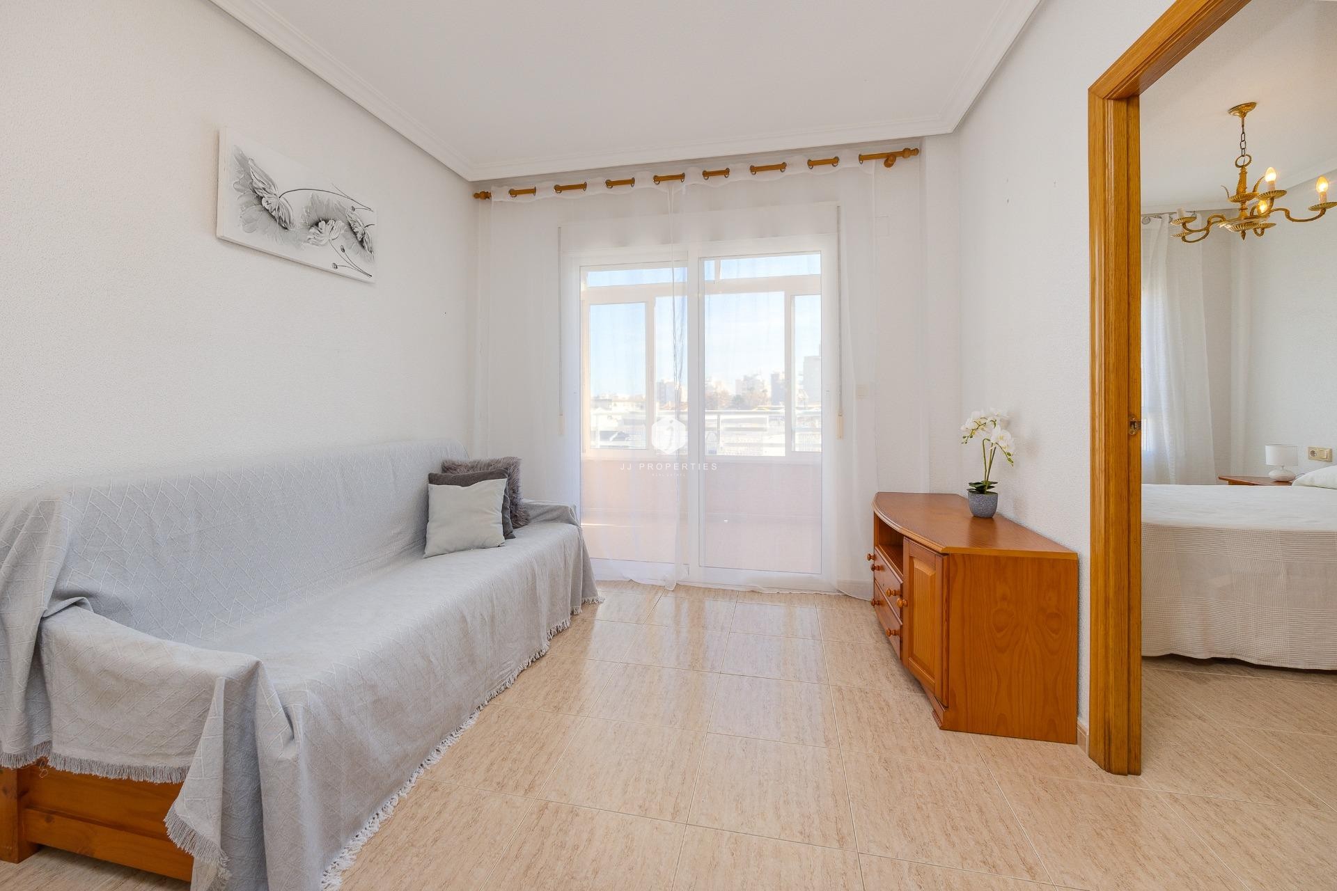 Tweedehands - Appartement / flat -
Torrevieja - Estacion de autobuses
